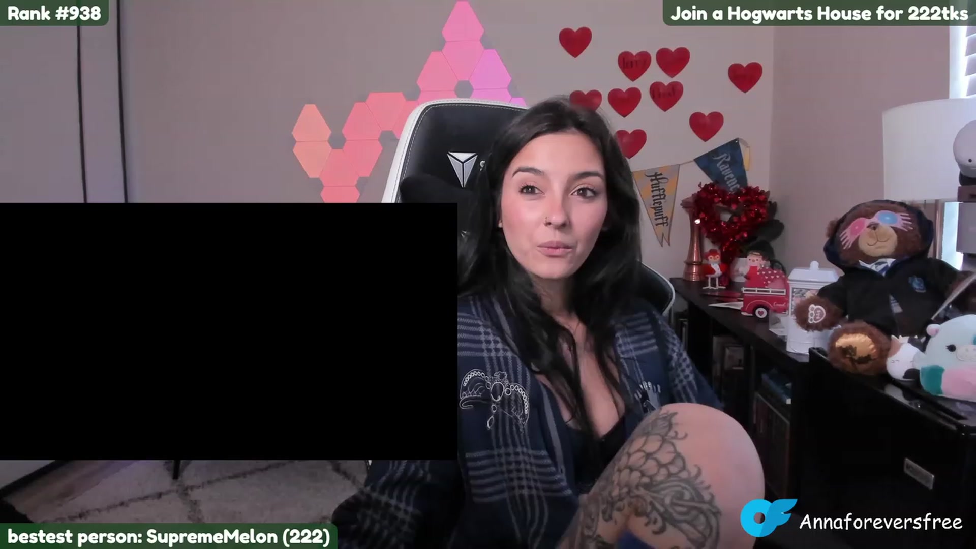 Gallery image thumbnail from Melon's myfreecams stream on, 02/14/2023, 24:51 image 16 of 20