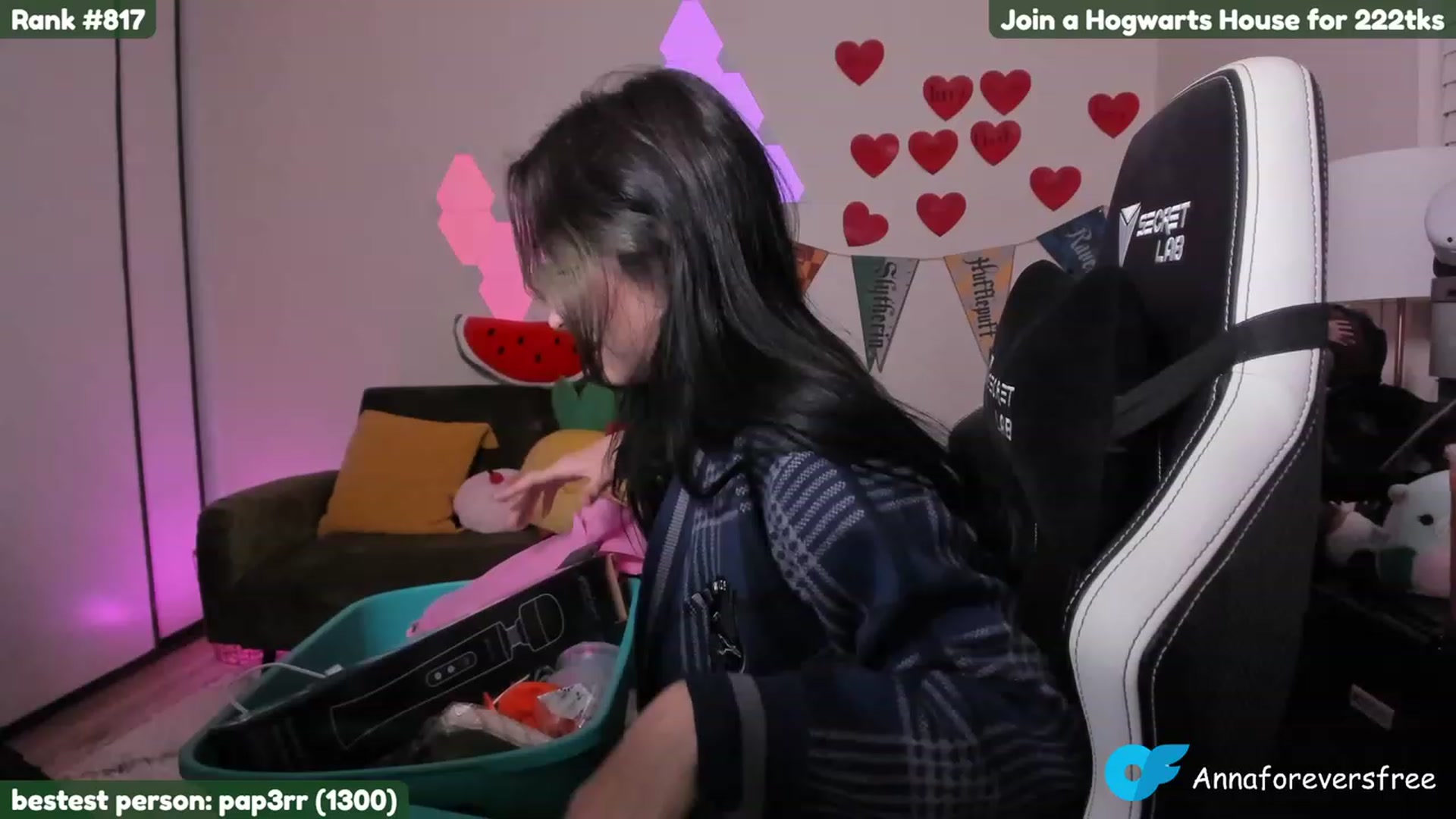 Gallery image thumbnail from Melon's myfreecams stream on, 02/14/2023, 04:11 image 11 of 20