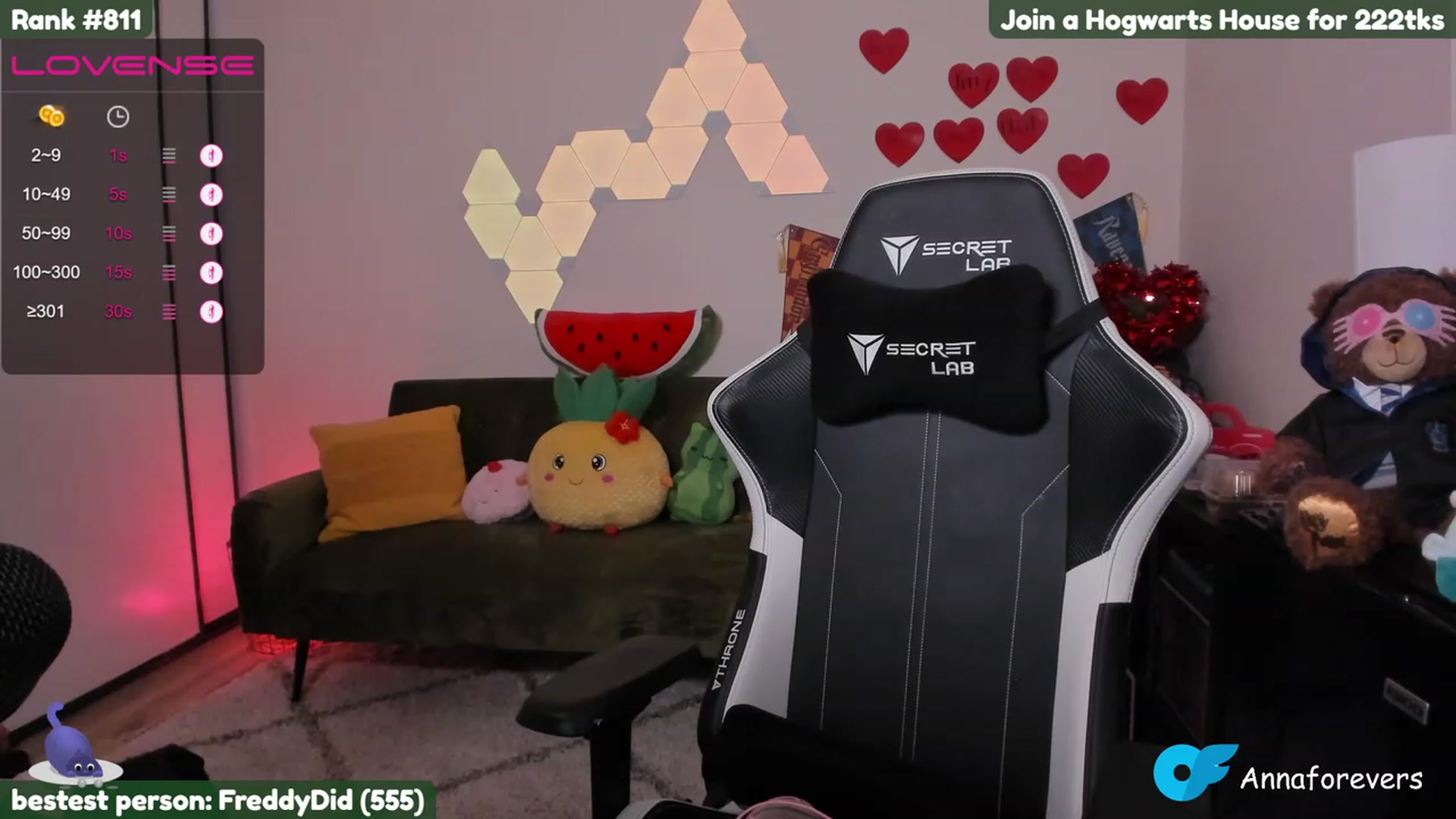 Gallery image thumbnail from Melon's myfreecams stream on, 03/01/2023, 24:06 image 18 of 20