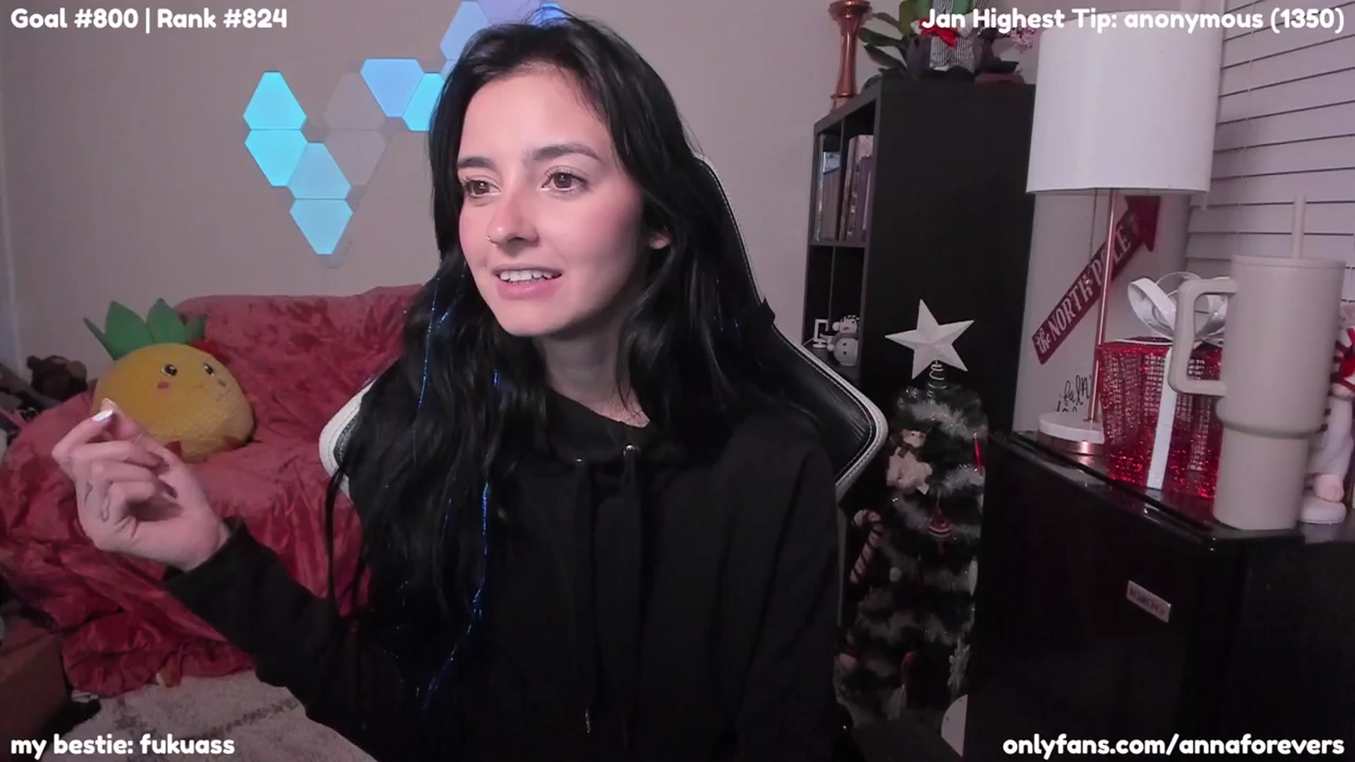 Gallery image thumbnail from Melon's myfreecams stream on, 01/13/2024, 03:29 image 3 of 20