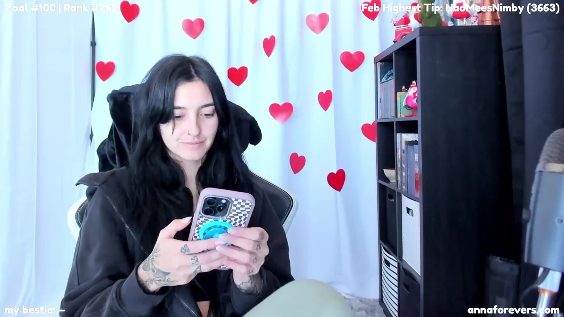 Gallery image thumbnail from Melon's myfreecams stream on, 02/08/2024, 20:40 image 1 of 20