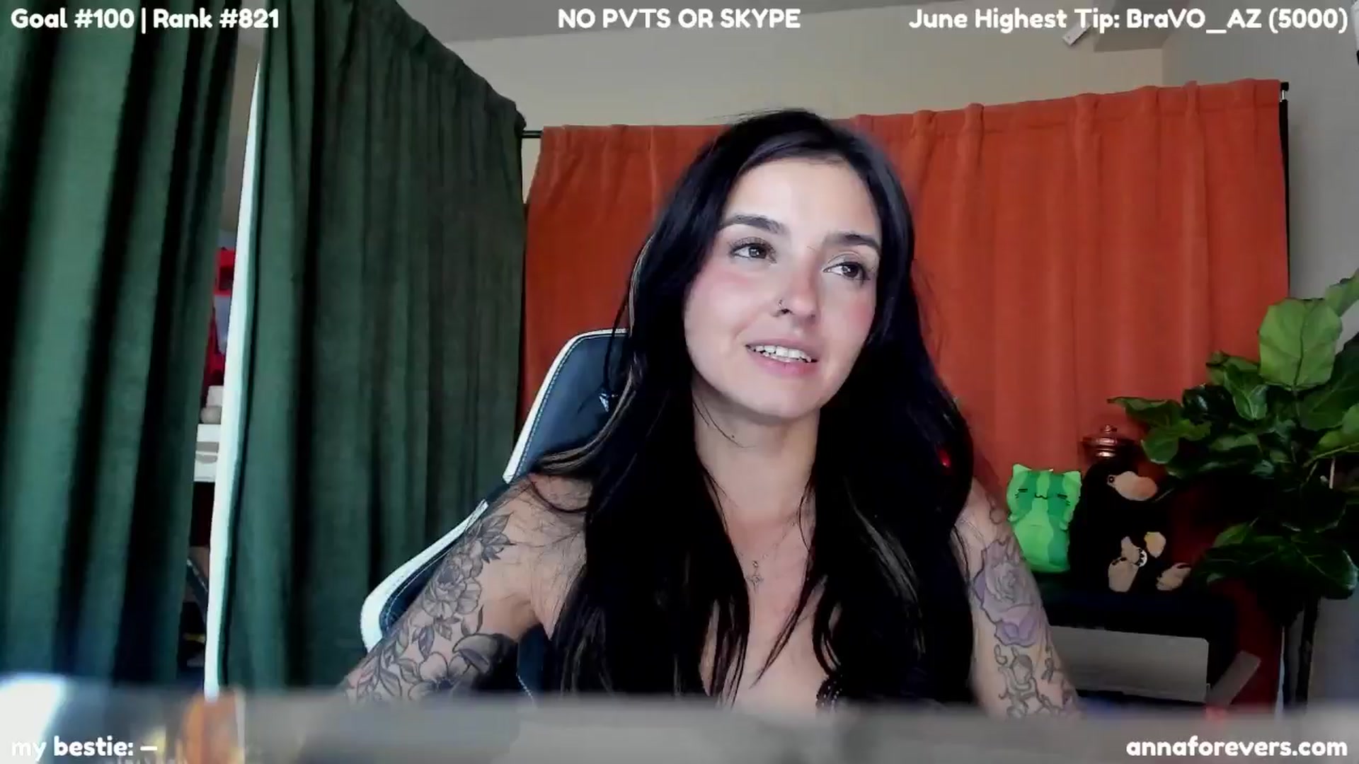 Gallery image thumbnail from Melon's myfreecams stream on, 06/17/2024, 02:07 image 3 of 20