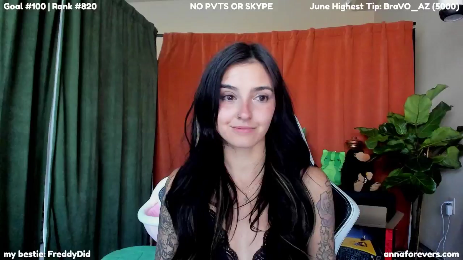 Gallery image thumbnail from Melon's myfreecams stream on, 06/17/2024, 02:07 image 11 of 20