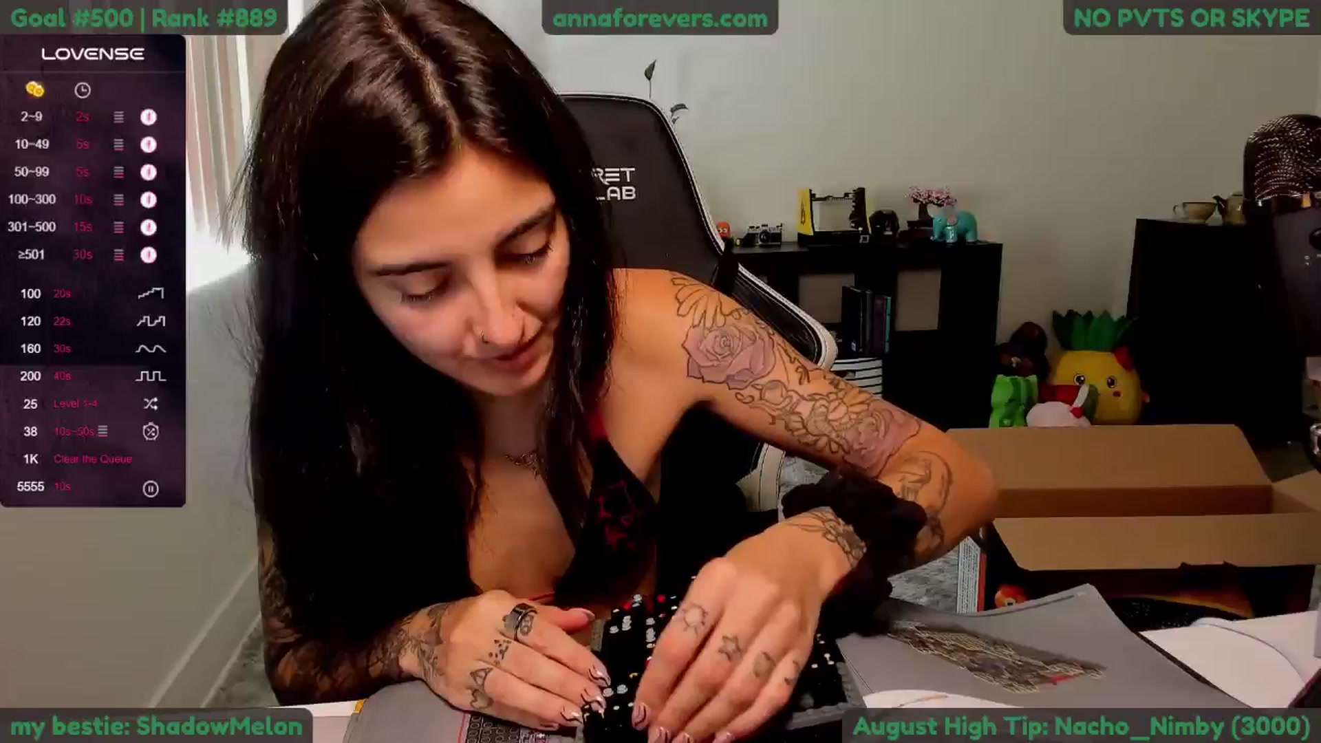 Gallery image thumbnail from Melon's myfreecams stream on, 08/09/2024, 23:37 image 16 of 20