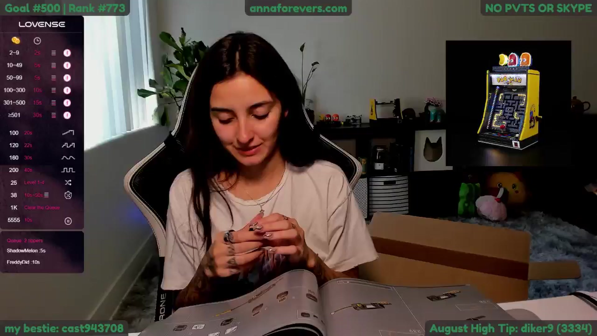 Gallery image thumbnail from Melon's myfreecams stream on, 08/16/2024, 03:28 image 11 of 20