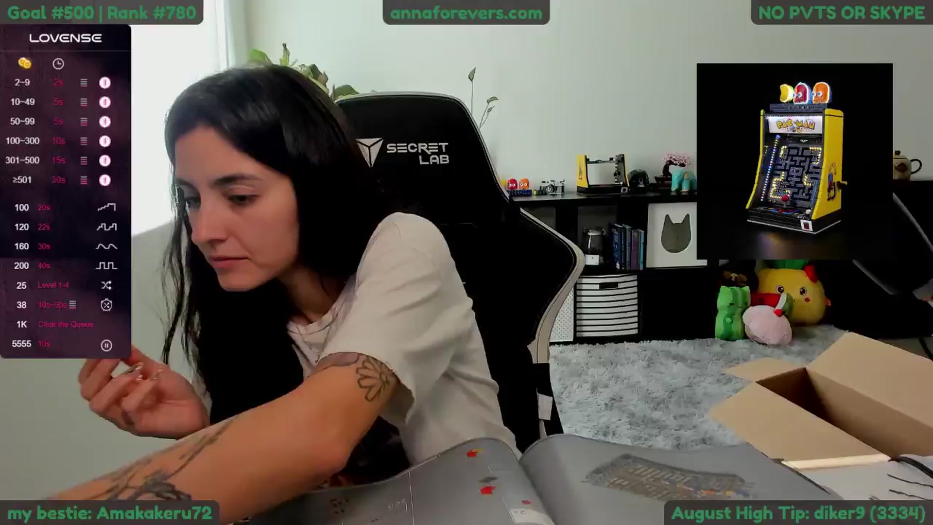 Gallery image thumbnail from Melon's myfreecams stream on, 08/16/2024, 03:28 image 8 of 20