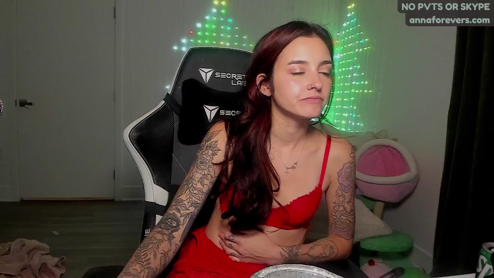 Gallery image thumbnail from Melon's myfreecams stream on, 12/01/2024, 04:12 image 3 of 20
