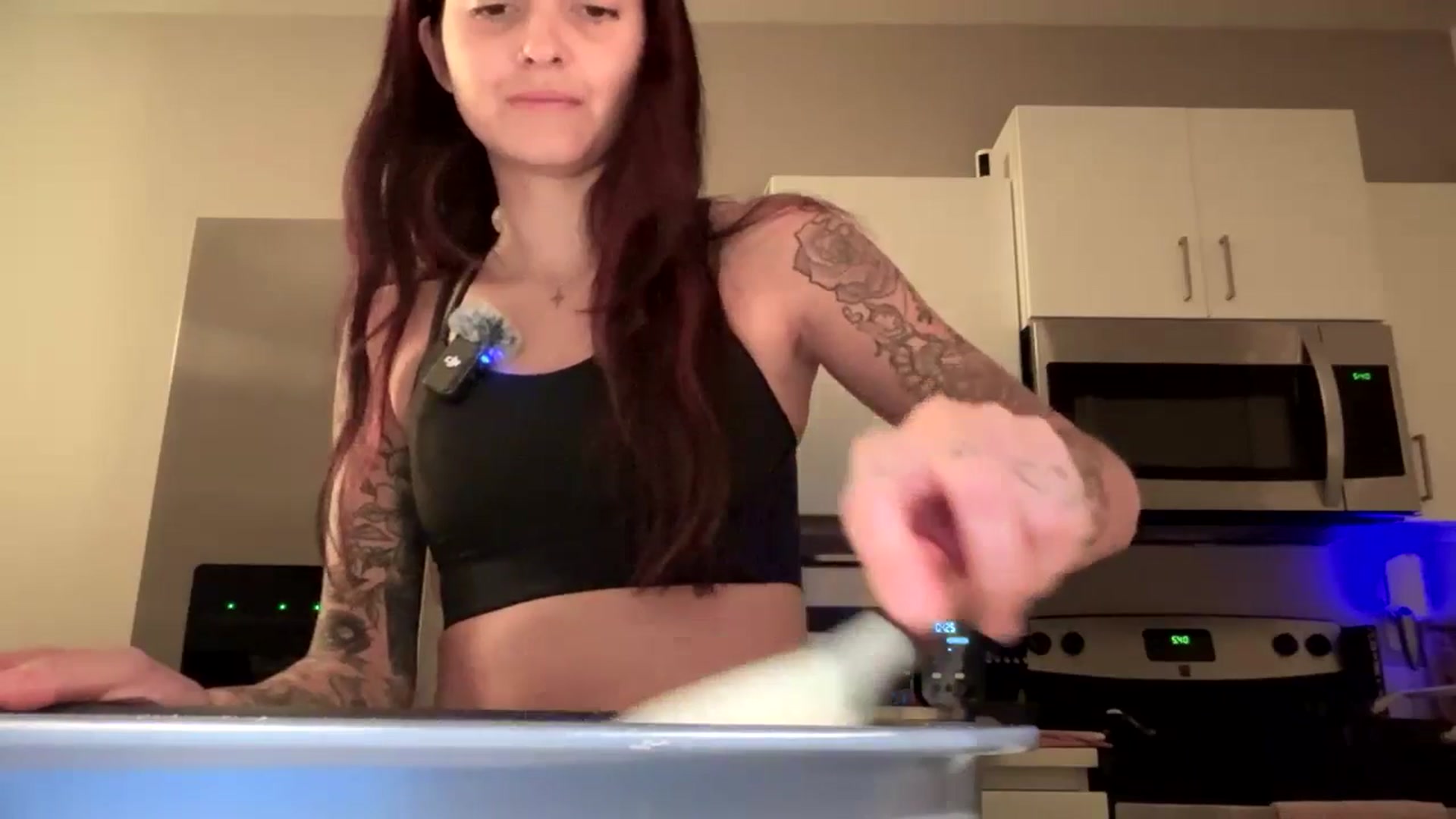Gallery image thumbnail from Melon's myfreecams stream on, 12/03/2024, 02:30 image 10 of 20