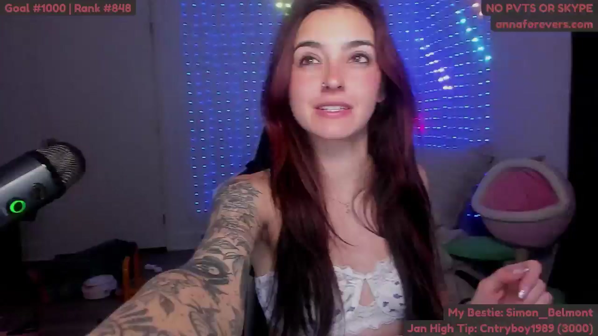 Gallery image thumbnail from Melon's myfreecams stream on, 01/10/2025, 01:03 image 10 of 20