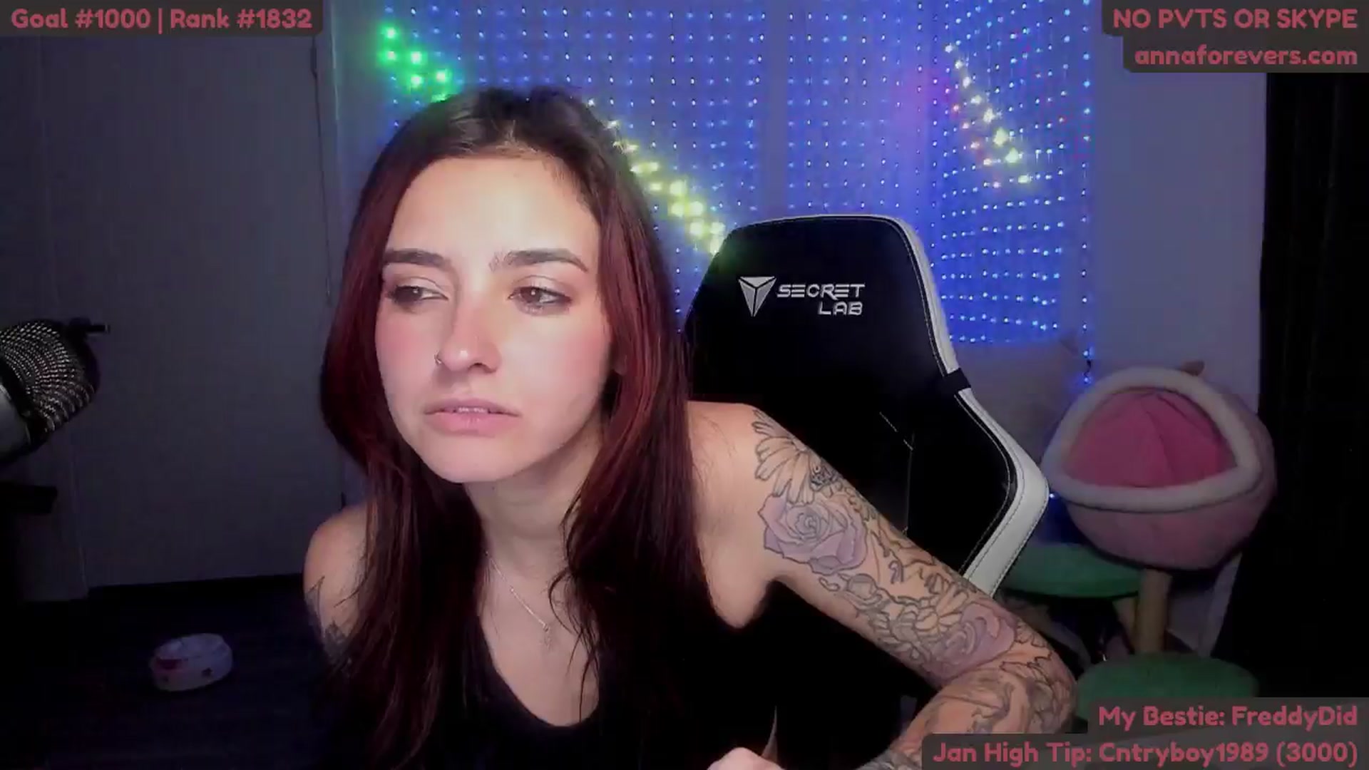 Gallery image thumbnail from Melon's myfreecams stream on, 01/28/2025, 04:11 image 9 of 20