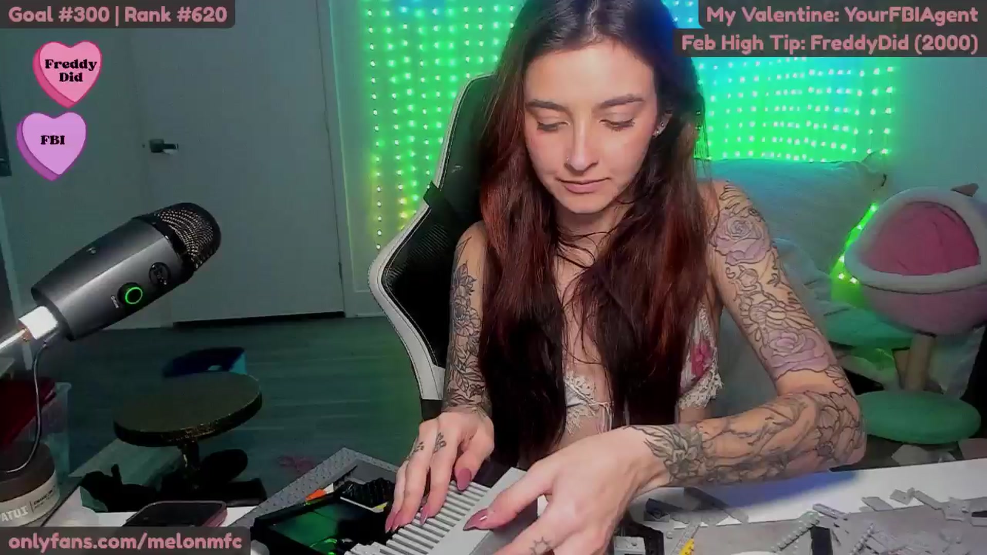 Gallery image thumbnail from Melon's myfreecams stream on, 02/15/2025, 05:28 image 3 of 20
