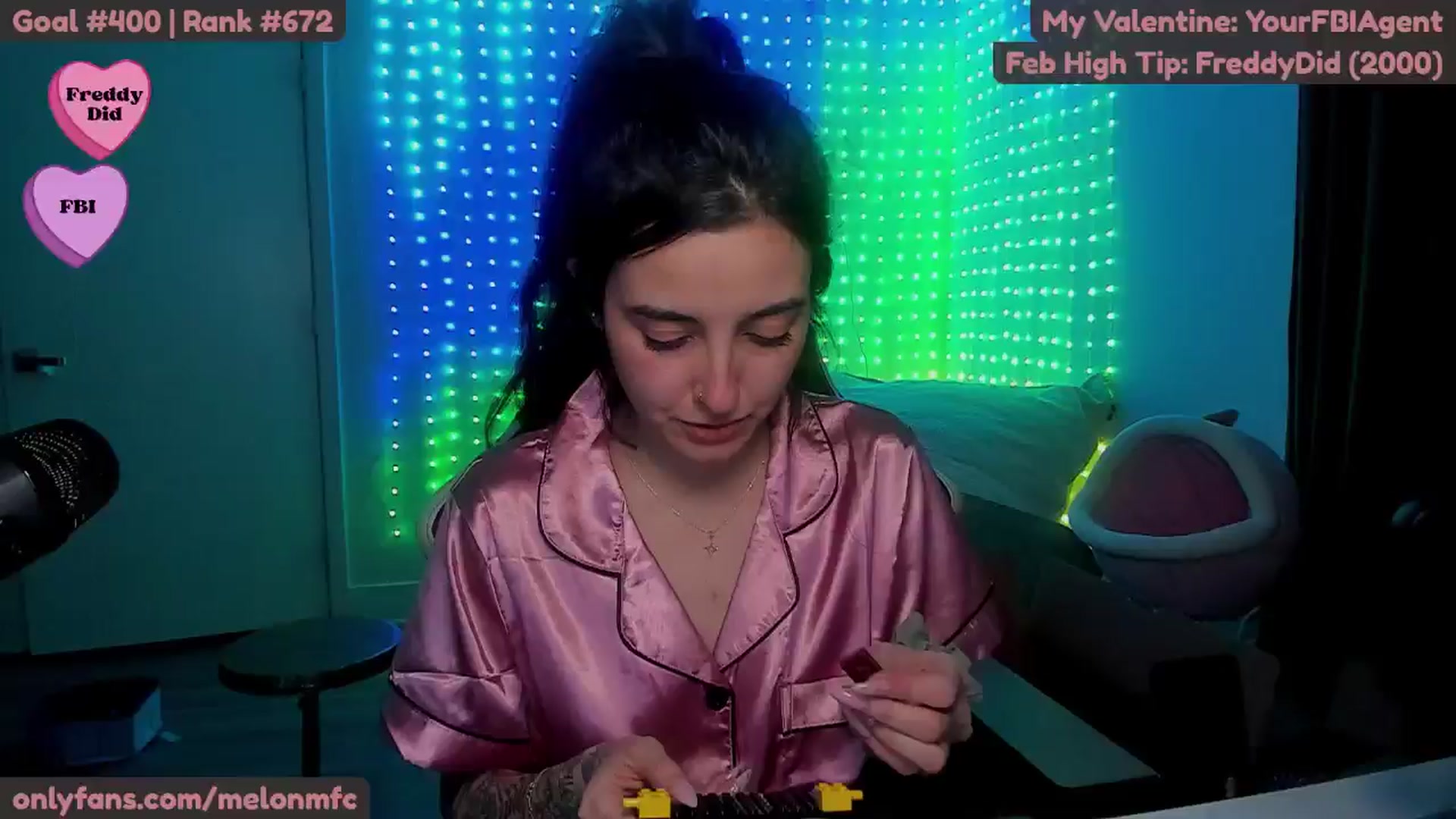 Gallery image thumbnail from Melon's myfreecams stream on, 02/18/2025, 04:18 image 4 of 20