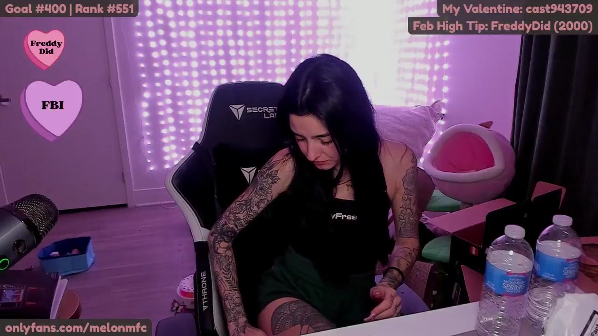 Gallery image thumbnail from Melon's myfreecams stream on, 02/26/2025, 04:00 image 4 of 20