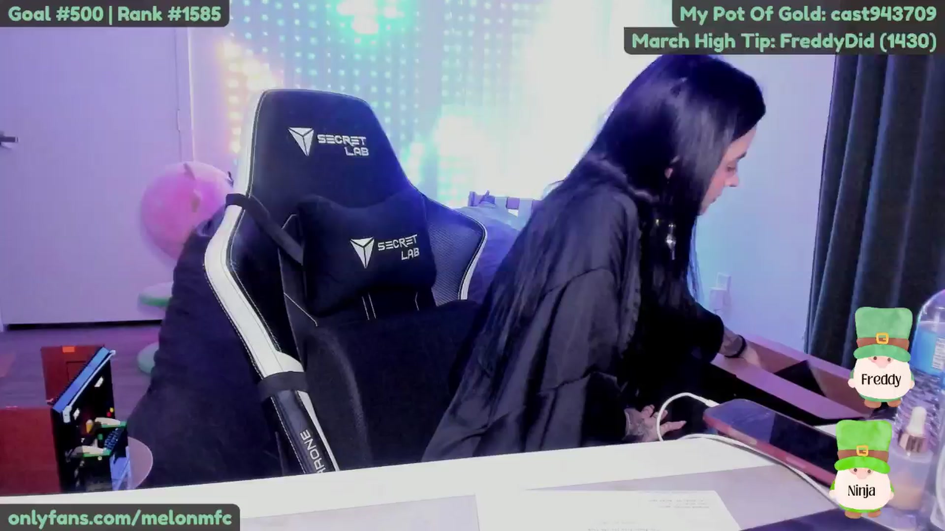 Gallery image thumbnail from Melon's myfreecams stream on, 03/19/2025, 03:07 image 20 of 20