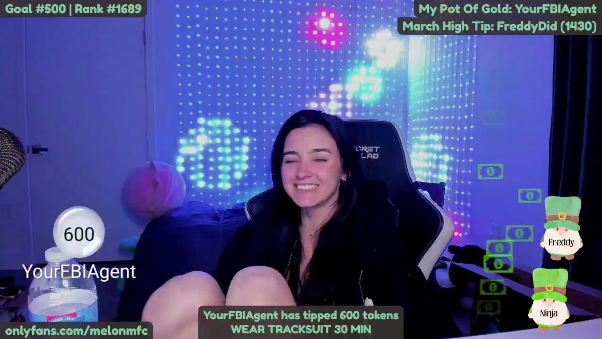 Gallery image thumbnail from Melon's myfreecams stream on, 03/21/2025, 01:45 image 17 of 20