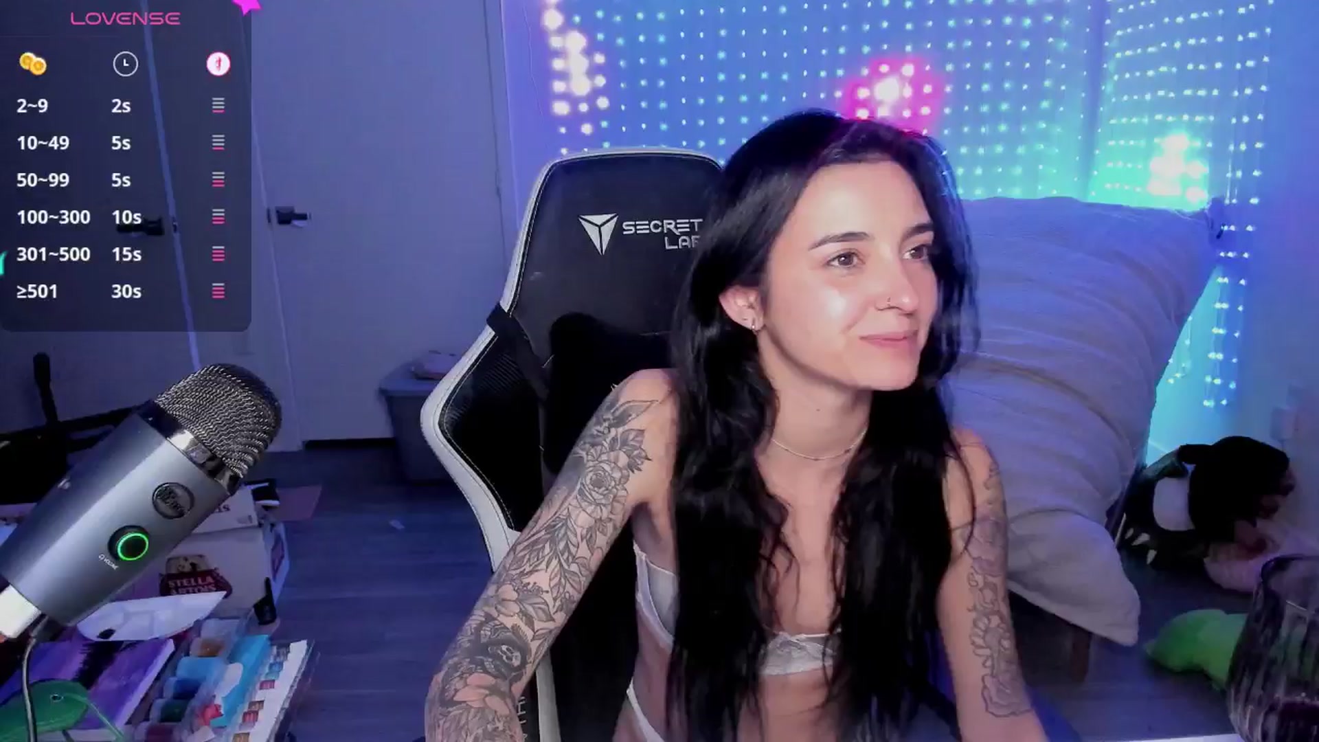 Gallery image thumbnail from Melon's myfreecams stream on, 04/01/2025, 02:52 image 5 of 20