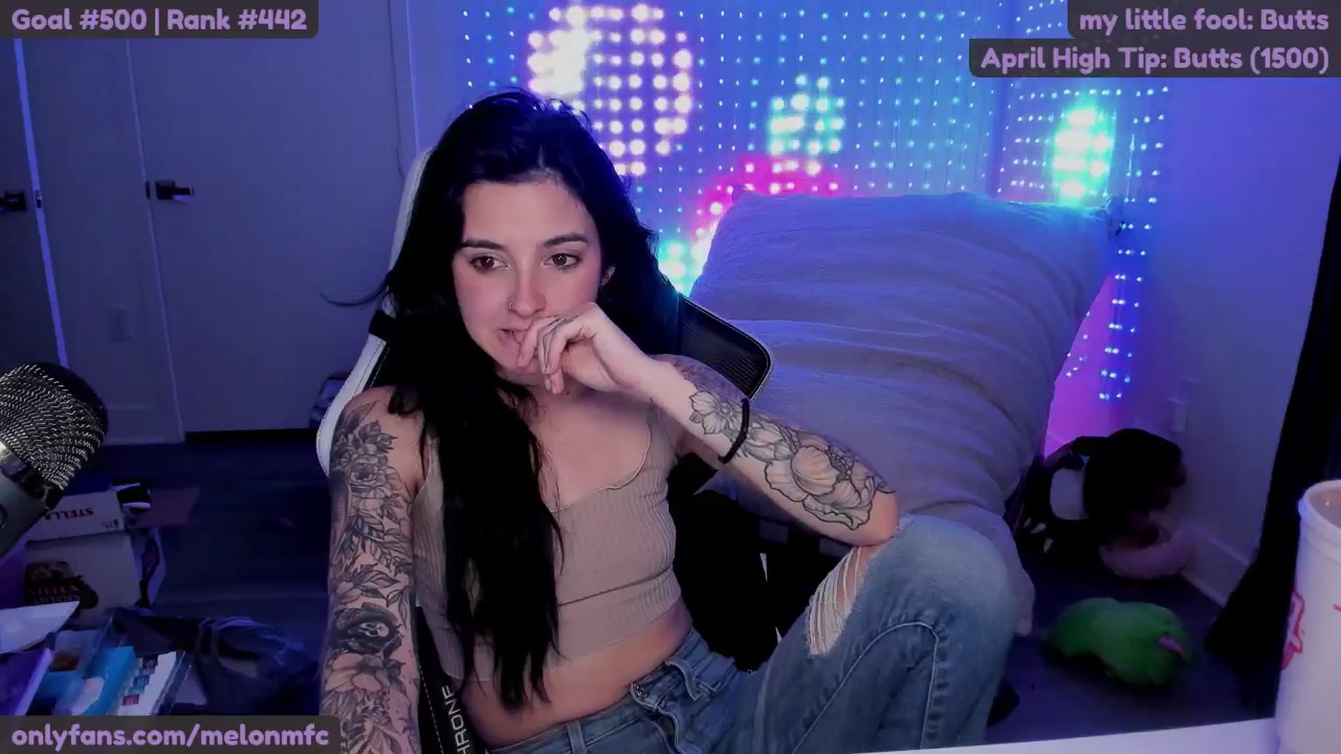 Gallery image thumbnail from Melon's myfreecams stream on, 04/03/2025, 03:37 image 2 of 20