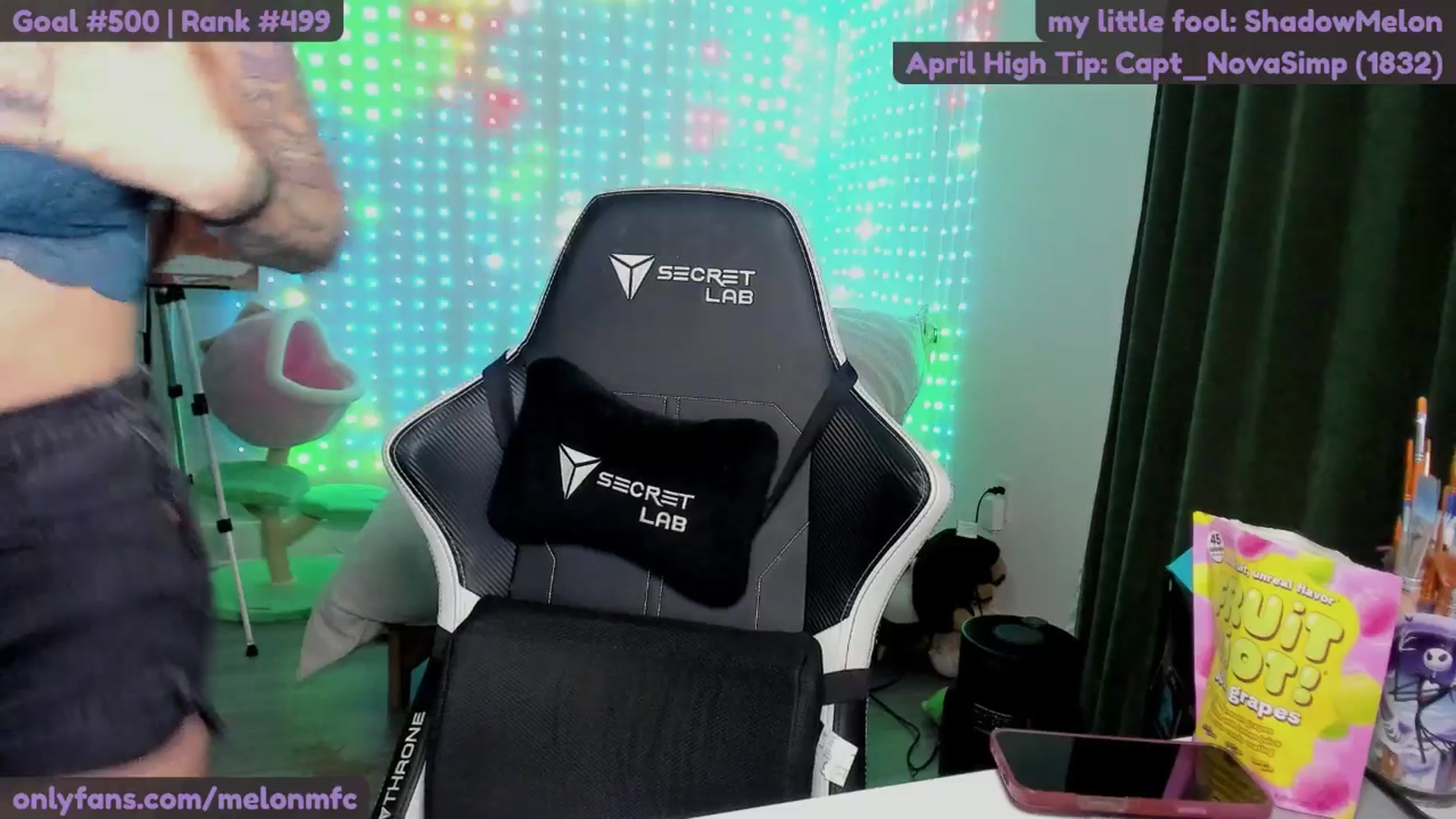 Gallery image thumbnail from Melon's myfreecams stream on, 04/09/2025, 04:05 image 2 of 20