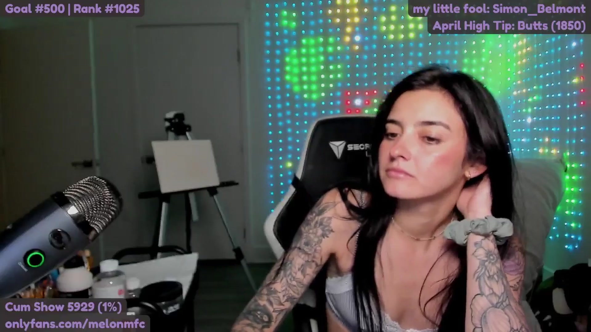 Gallery image thumbnail from Melon's myfreecams stream on, 04/22/2025, 04:03 image 5 of 20