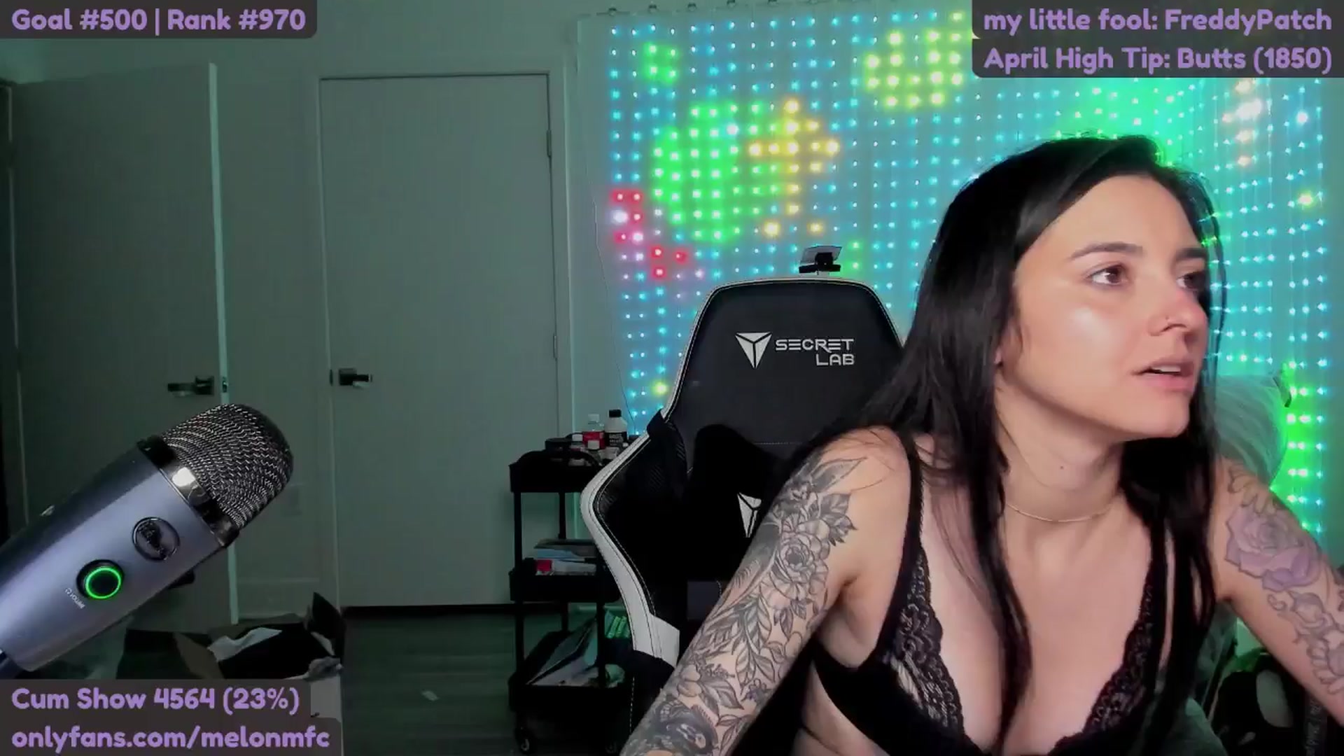 Gallery image thumbnail from Melon's myfreecams stream on, 04/26/2025, 02:11 image 17 of 20
