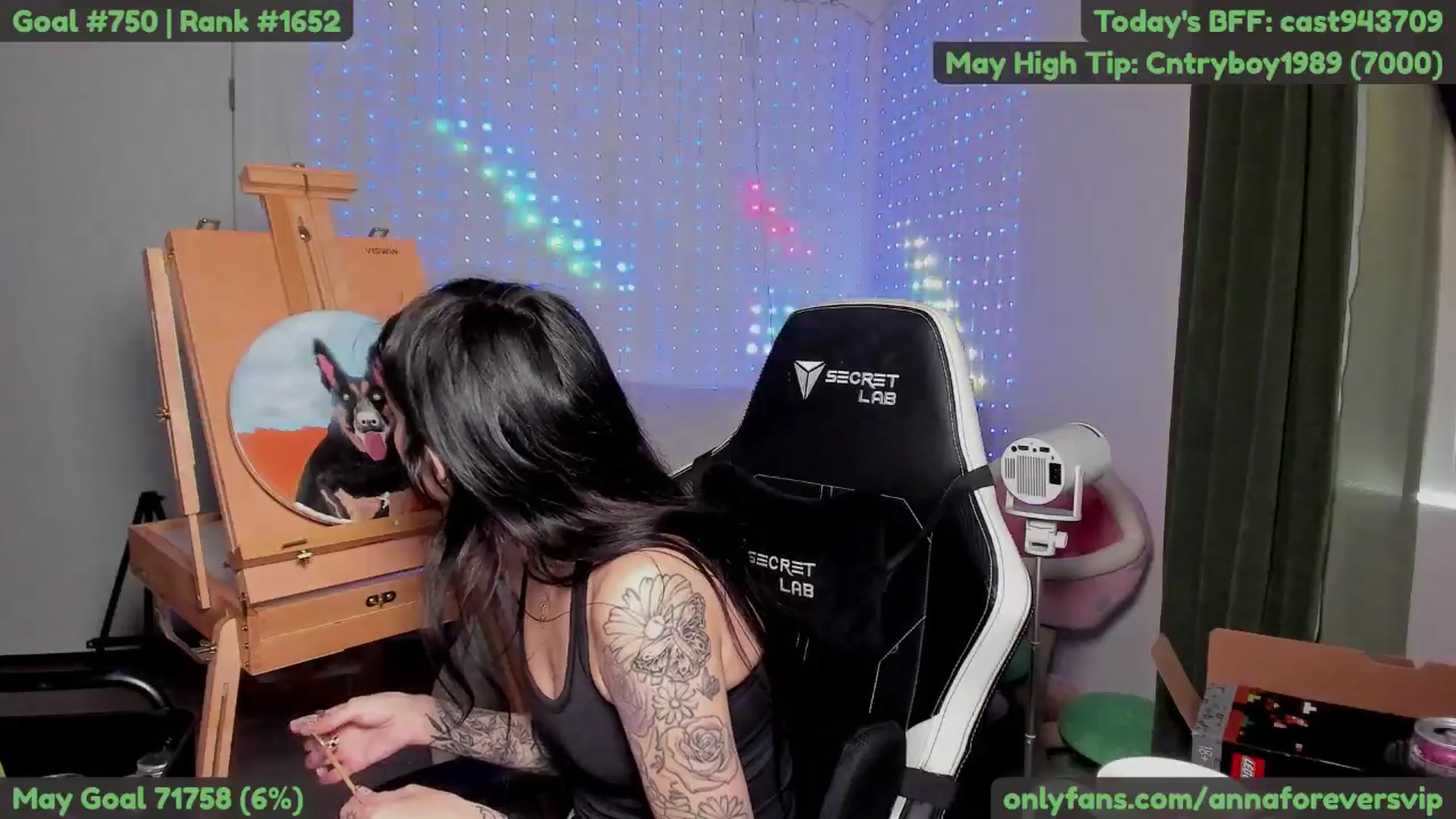 Gallery image thumbnail from Melon's myfreecams stream on, 05/28/2025, 01:45 image 2 of 20