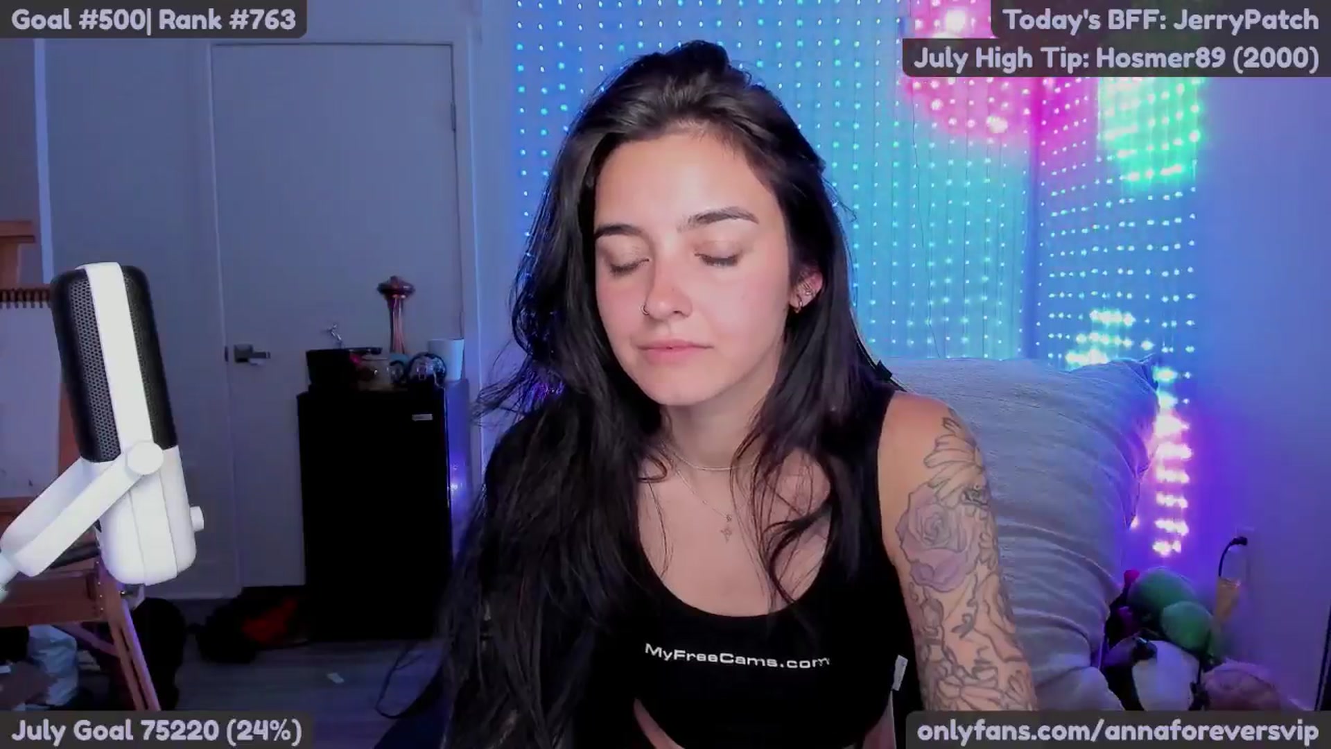 Gallery image thumbnail from Melon's myfreecams stream on, 07/15/2025, 03:43 image 19 of 20