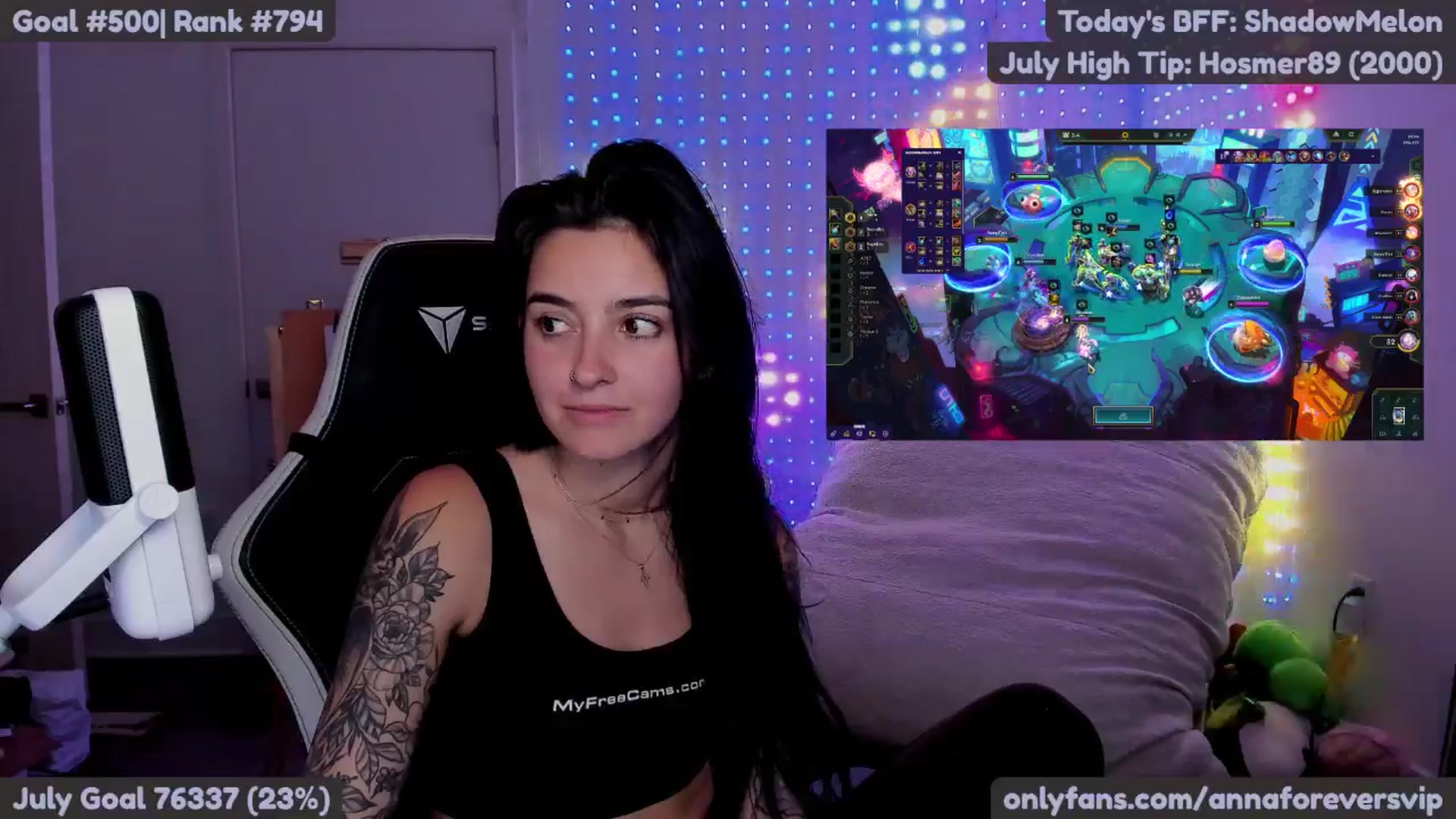 Gallery image thumbnail from Melon's myfreecams stream on, 07/15/2025, 03:43 image 5 of 20
