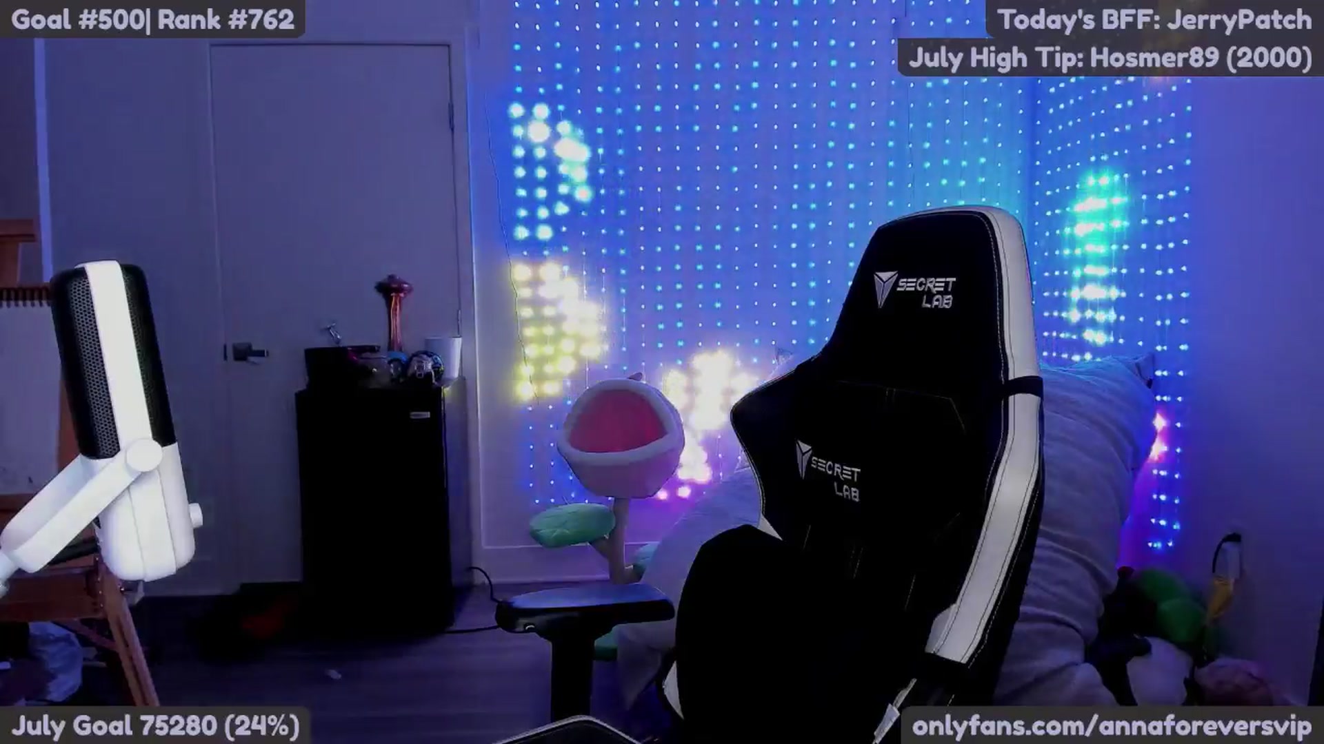 Gallery image thumbnail from Melon's myfreecams stream on, 07/15/2025, 03:43 image 15 of 20