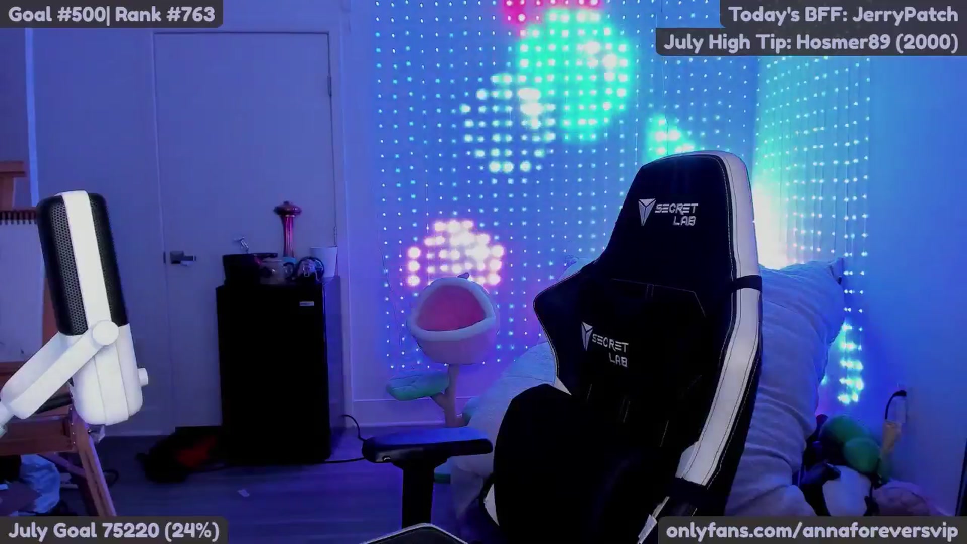 Gallery image thumbnail from Melon's myfreecams stream on, 07/15/2025, 03:43 image 17 of 20