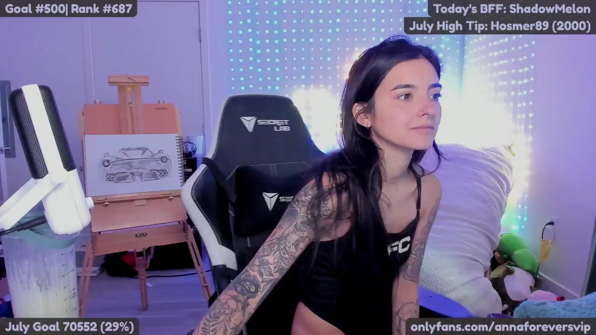 Gallery image thumbnail from Melon's myfreecams stream on, 07/17/2025, 19:04 image 8 of 20