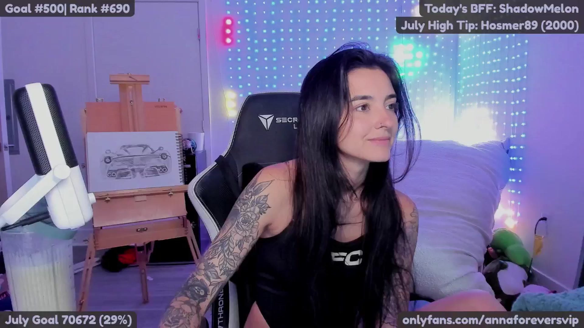 Gallery image thumbnail from Melon's myfreecams stream on, 07/17/2025, 19:04 image 3 of 20