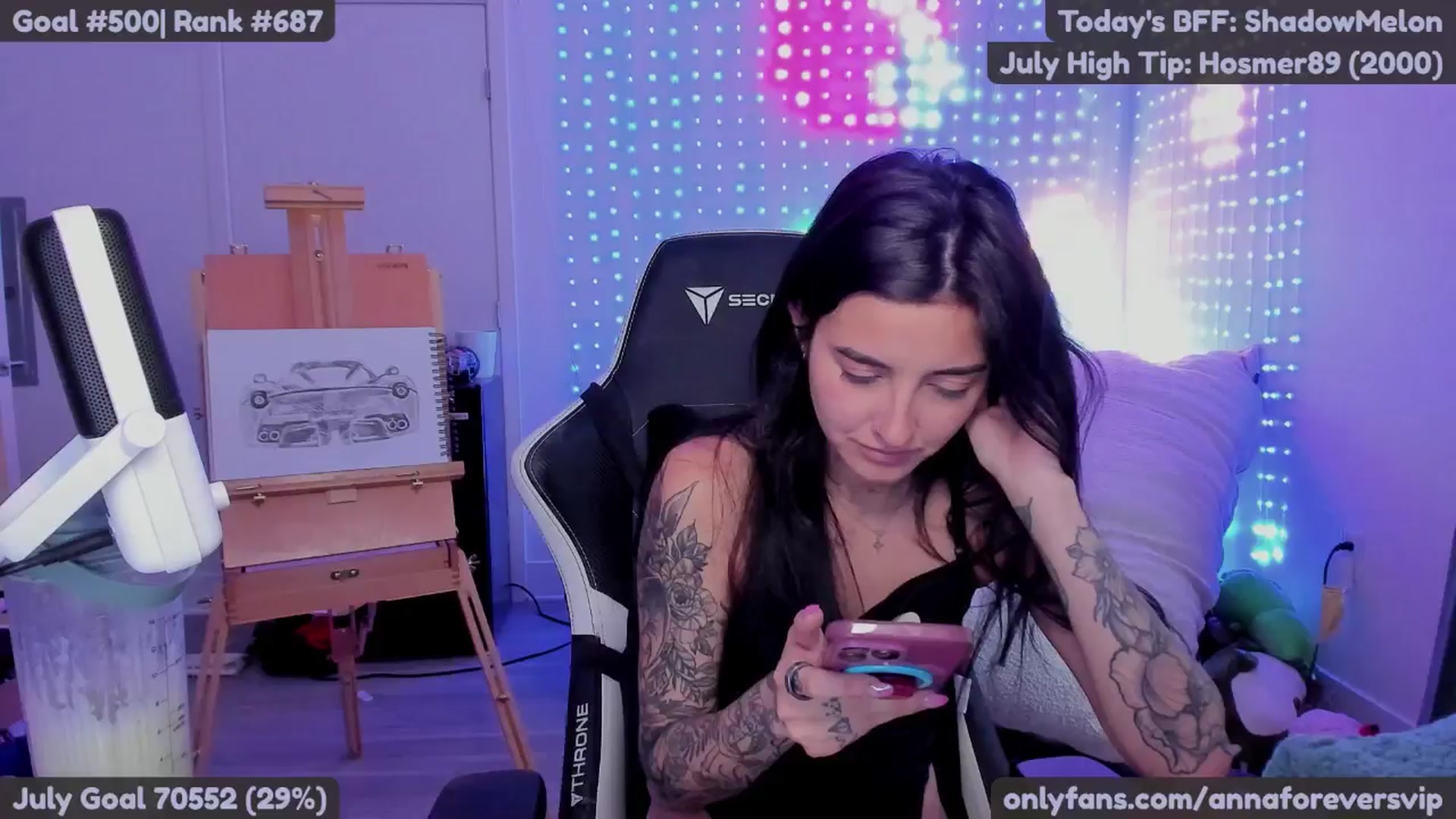 Gallery image thumbnail from Melon's myfreecams stream on, 07/17/2025, 19:04 image 11 of 20