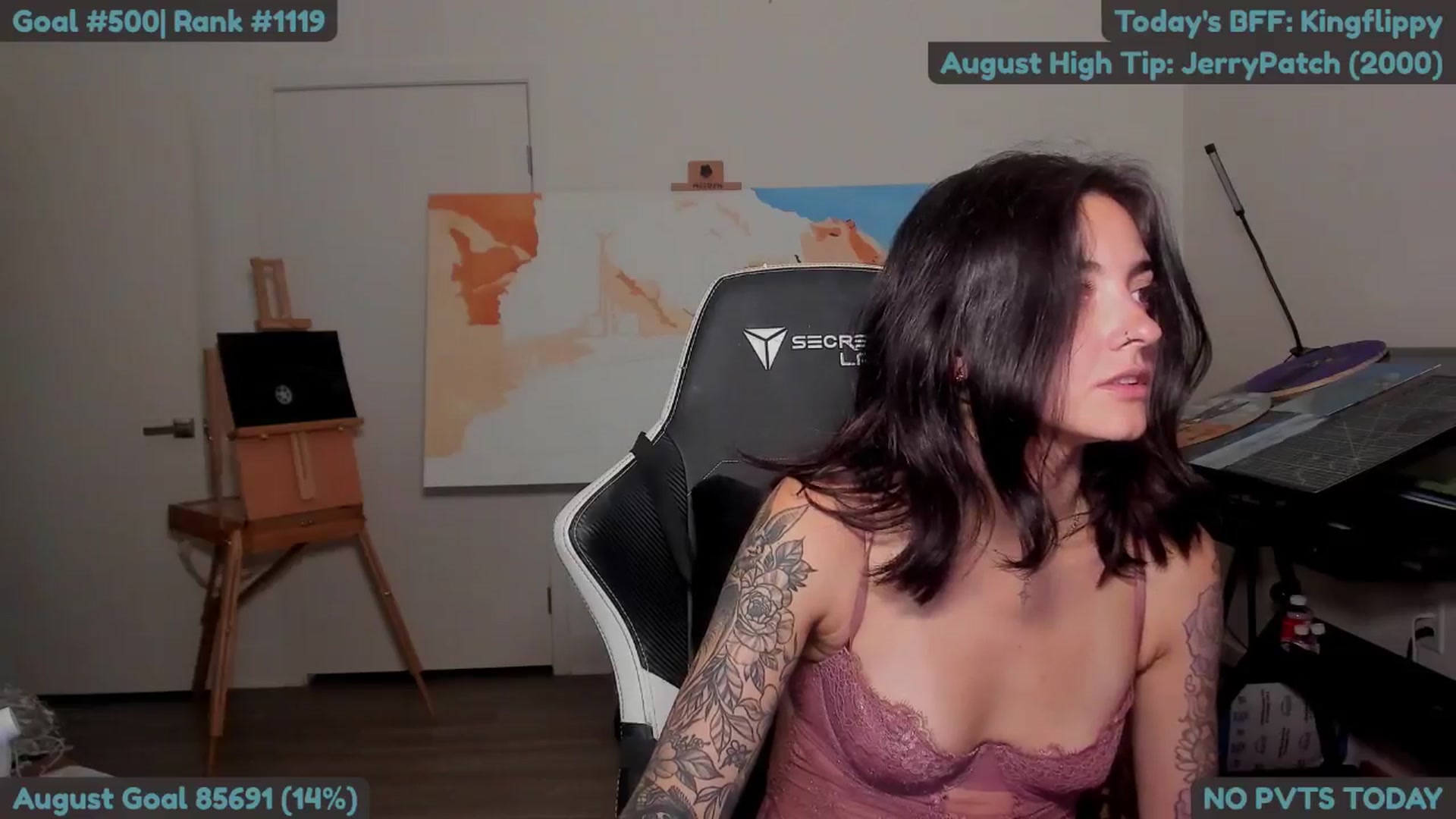 Gallery image thumbnail from Melon's myfreecams stream on, 08/16/2025, 03:23 image 9 of 20