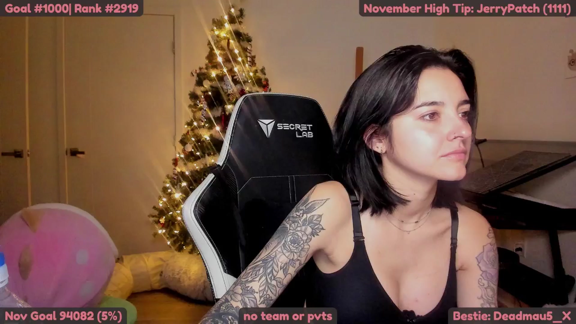 Gallery image thumbnail from Melon's myfreecams stream on, 11/25/2025, 08:47 image 18 of 20