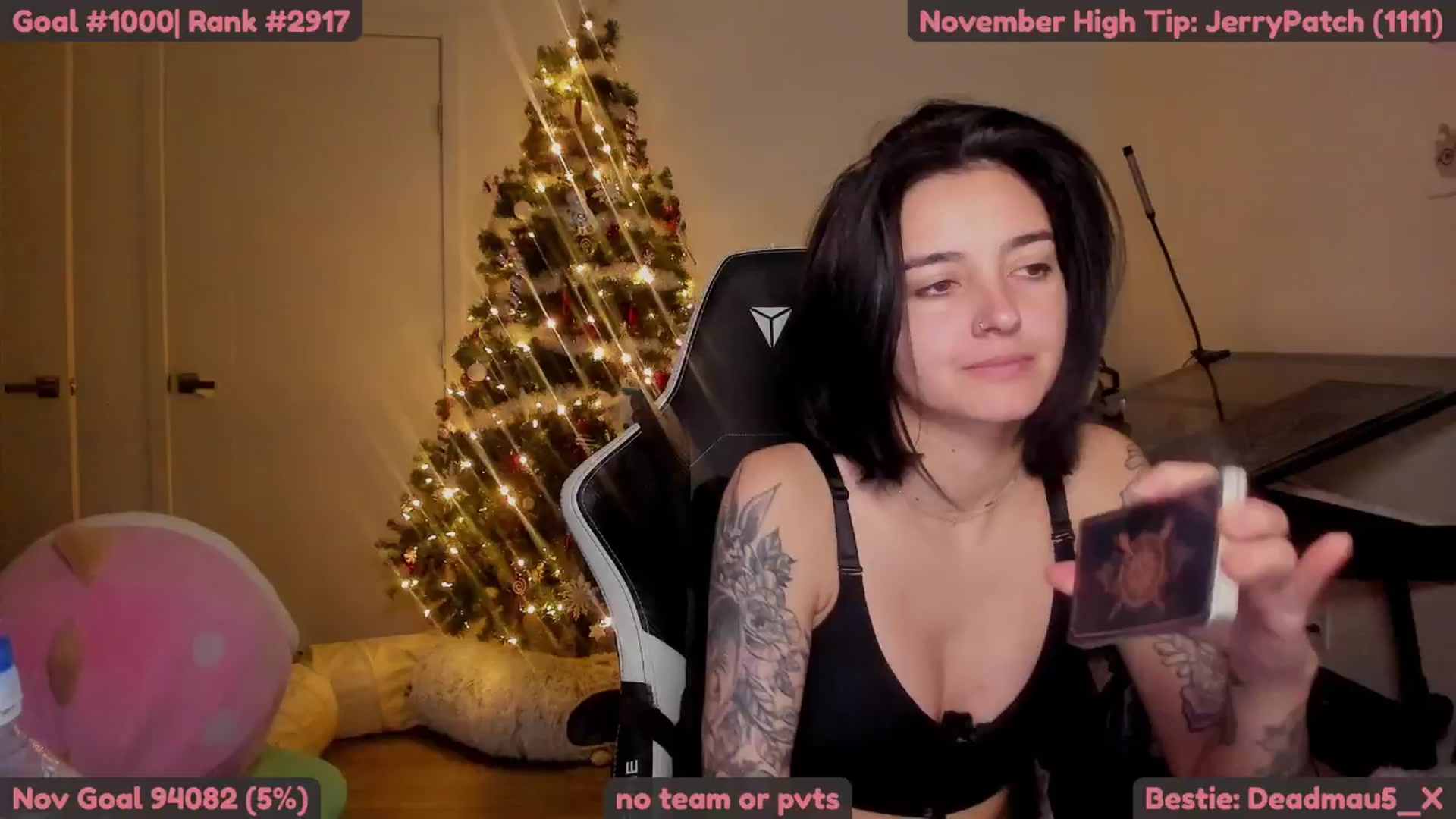 Gallery image thumbnail from Melon's myfreecams stream on, 11/25/2025, 08:47 image 9 of 20