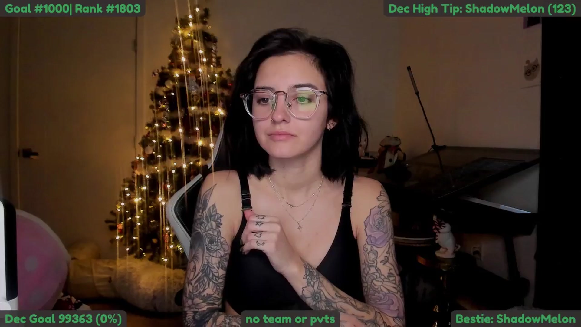 Gallery image thumbnail from Melon's myfreecams stream on, 12/03/2025, 16:02 image 13 of 20