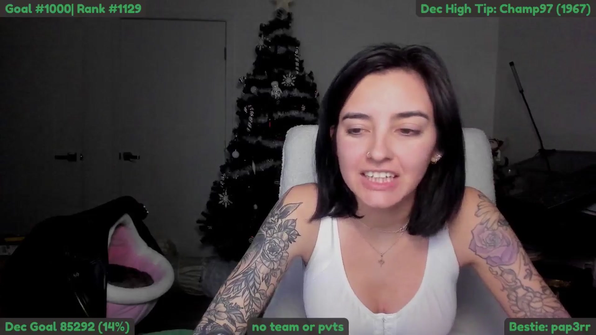 Gallery image thumbnail from Melon's myfreecams stream on, 12/18/2025, 03:11 image 2 of 20