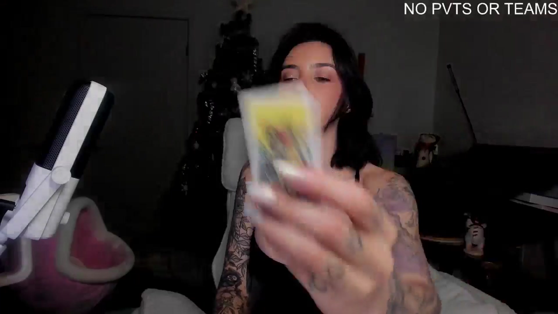 Gallery image thumbnail from Melon's myfreecams stream on, 12/28/2025, 04:18 image 19 of 20