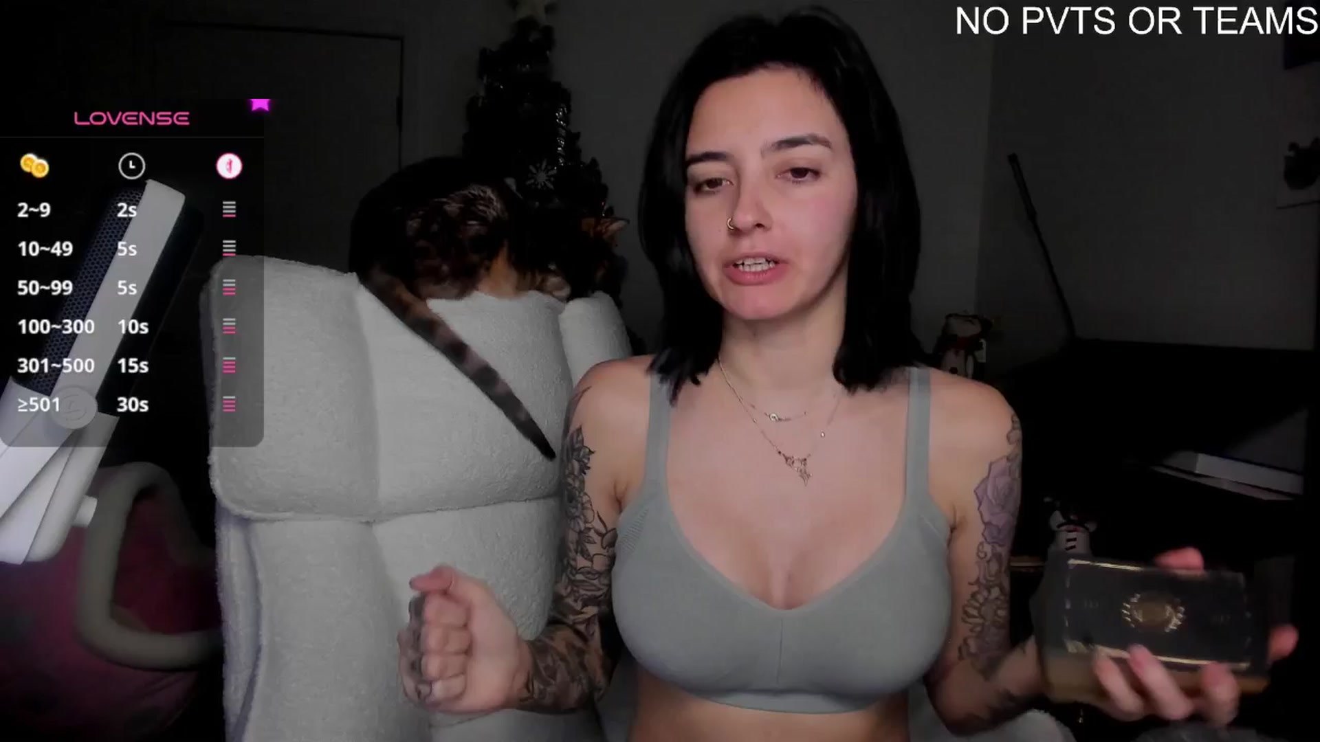 Gallery image thumbnail from Melon's myfreecams stream on, 01/04/2026, 04:31 image 1 of 20