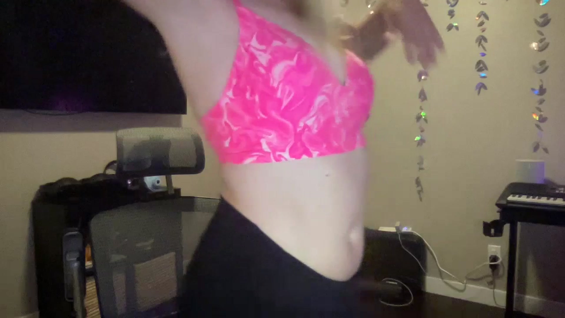 Gallery image thumbnail from MeowLola's myfreecams stream on, 07/13/2023, 09:52 image 14 of 20