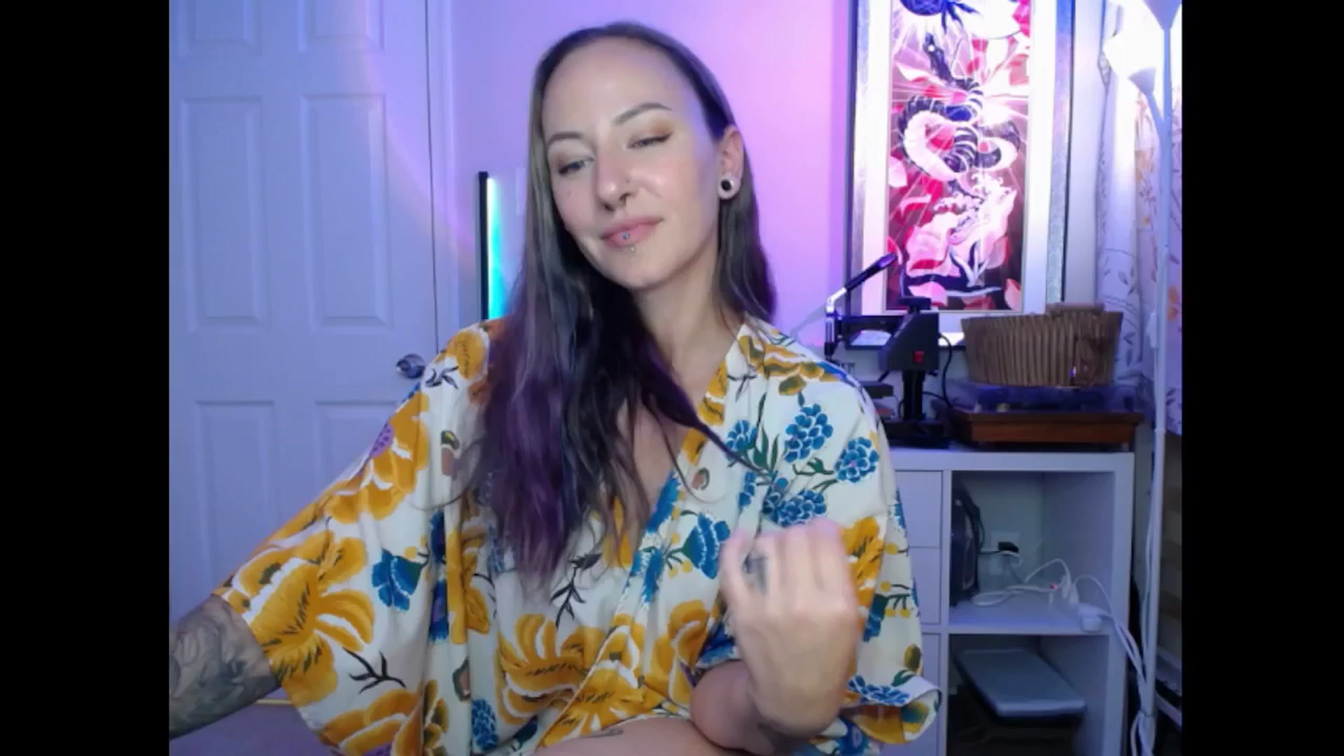 Gallery image thumbnail from MeowMaya's myfreecams stream on, 06/28/2024, 17:57 image 14 of 20