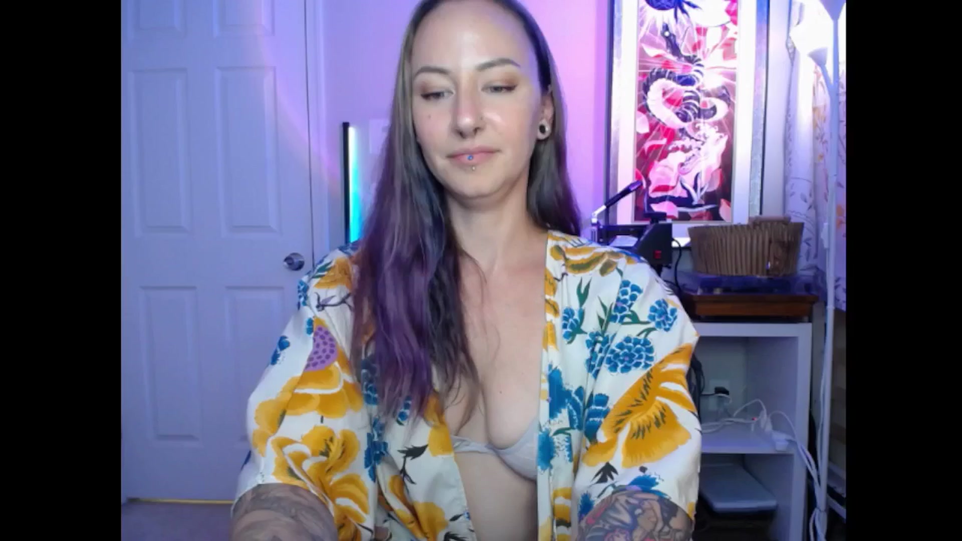 Gallery image thumbnail from MeowMaya's myfreecams stream on, 06/28/2024, 17:57 image 20 of 20