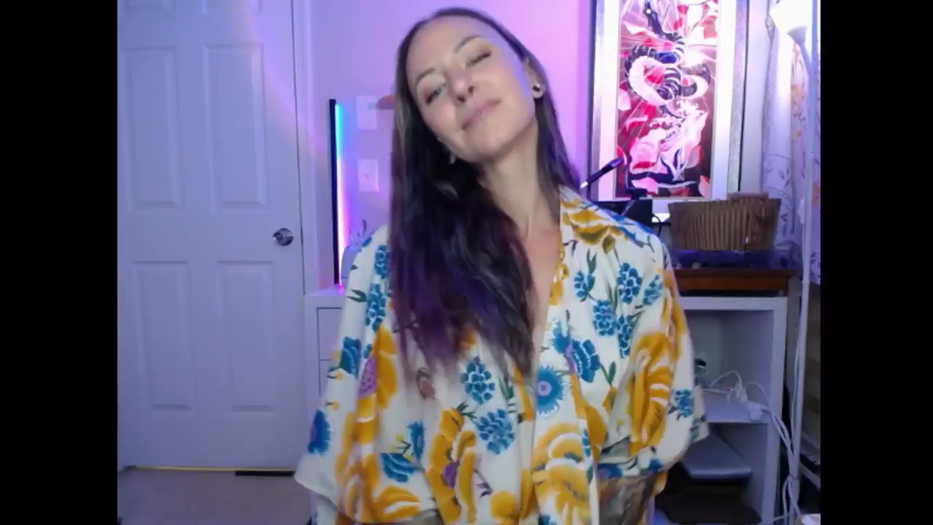 Gallery image thumbnail from MeowMaya's myfreecams stream on, 06/28/2024, 18:56 image 18 of 20