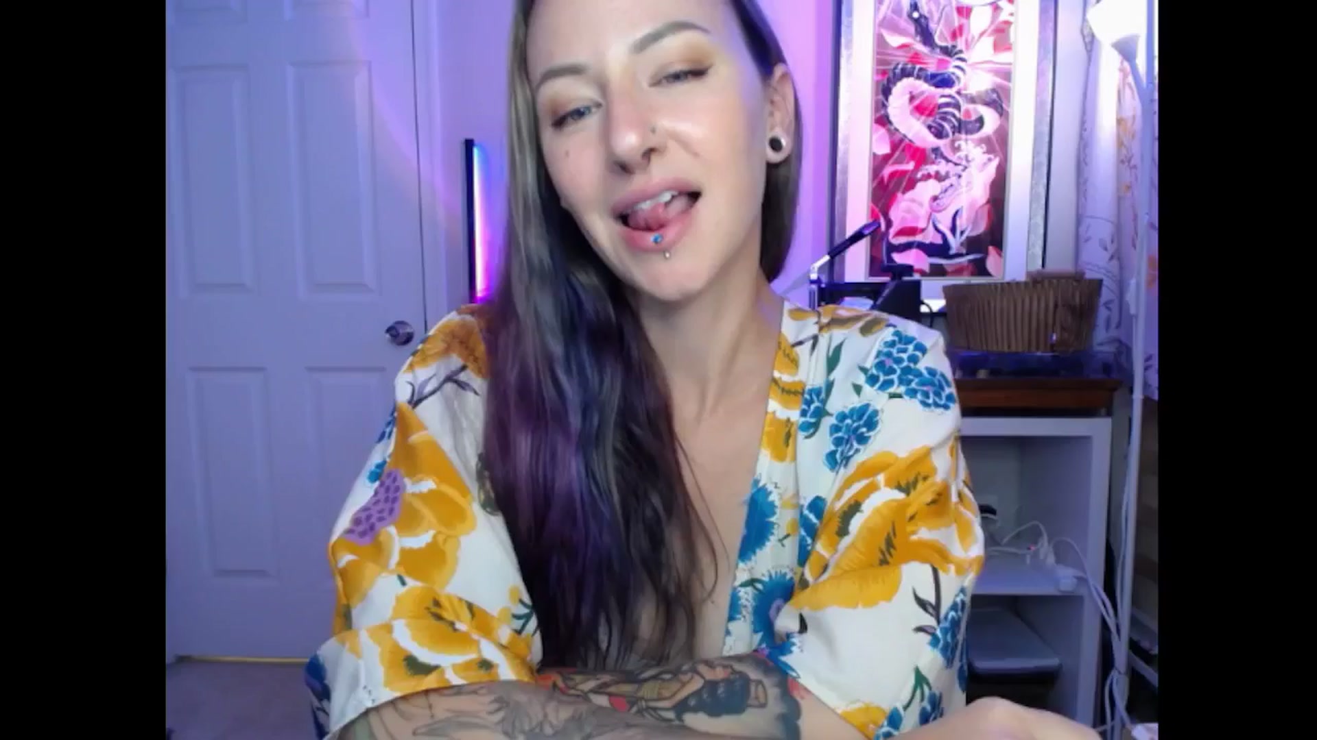 Gallery image thumbnail from MeowMaya's myfreecams stream on, 06/28/2024, 18:56 image 4 of 20