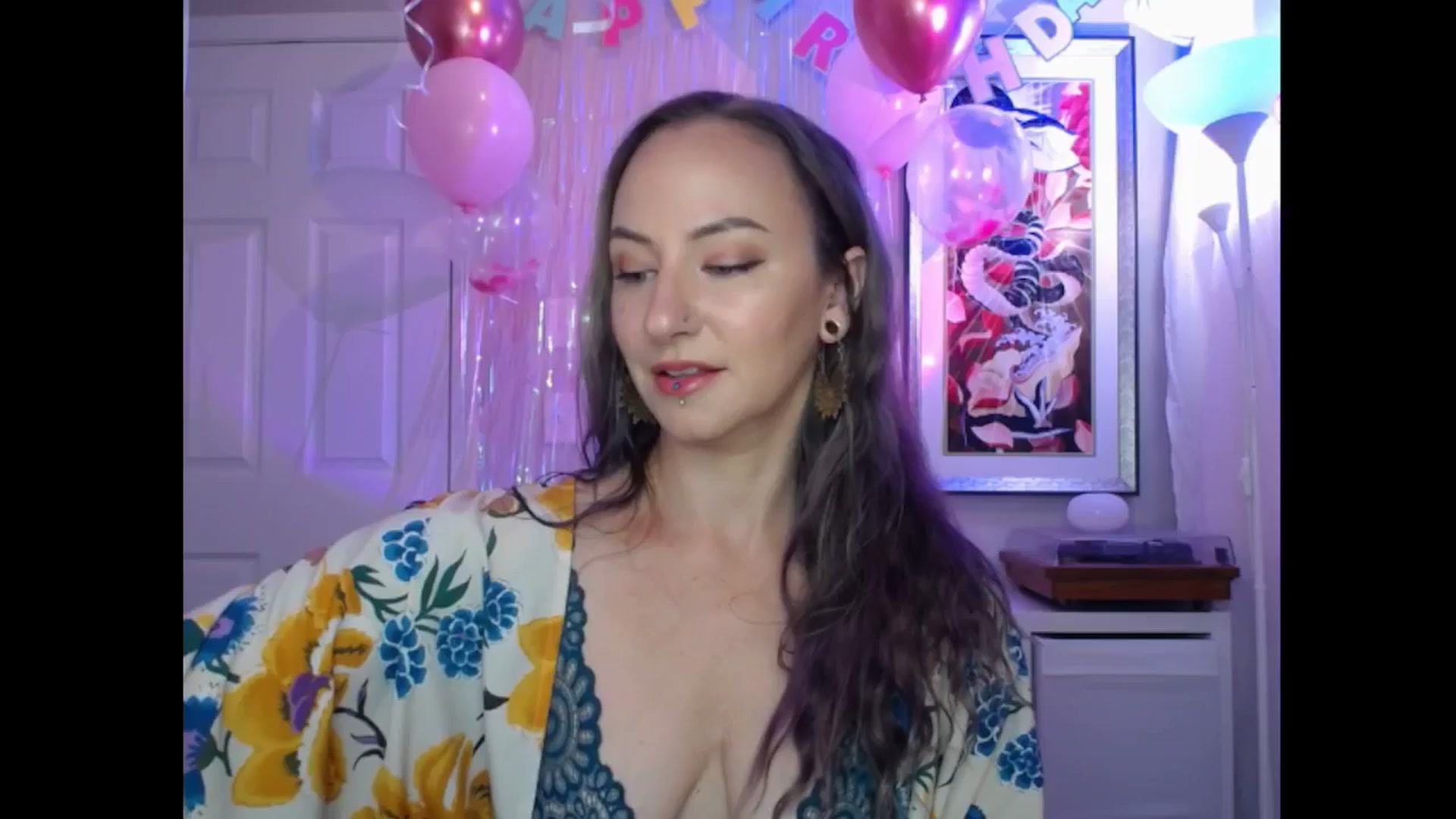 Gallery image thumbnail from MeowMaya's myfreecams stream on, 07/24/2024, 17:52 image 9 of 20