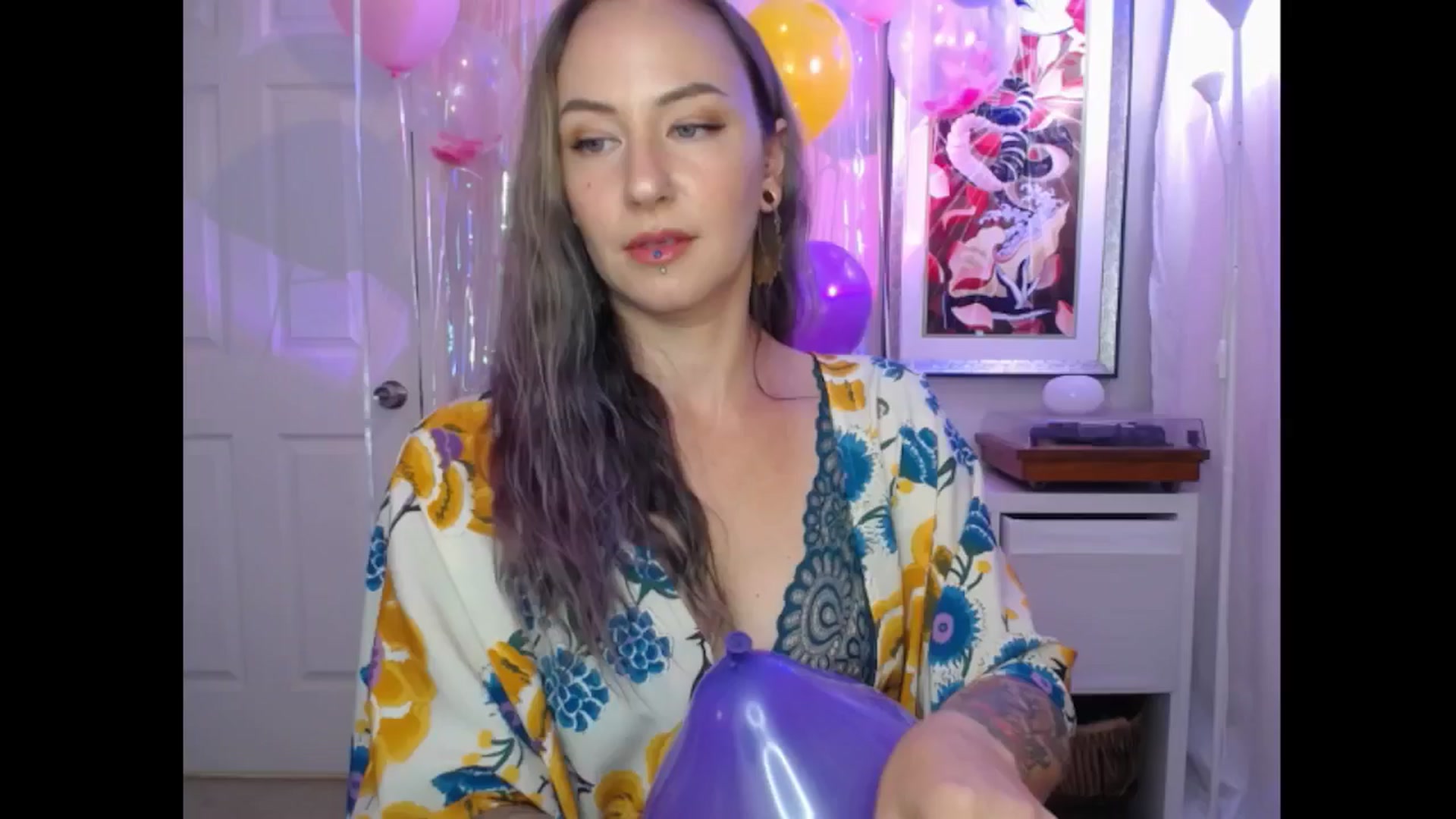 Gallery image thumbnail from MeowMaya's myfreecams stream on, 07/24/2024, 18:25 image 18 of 20