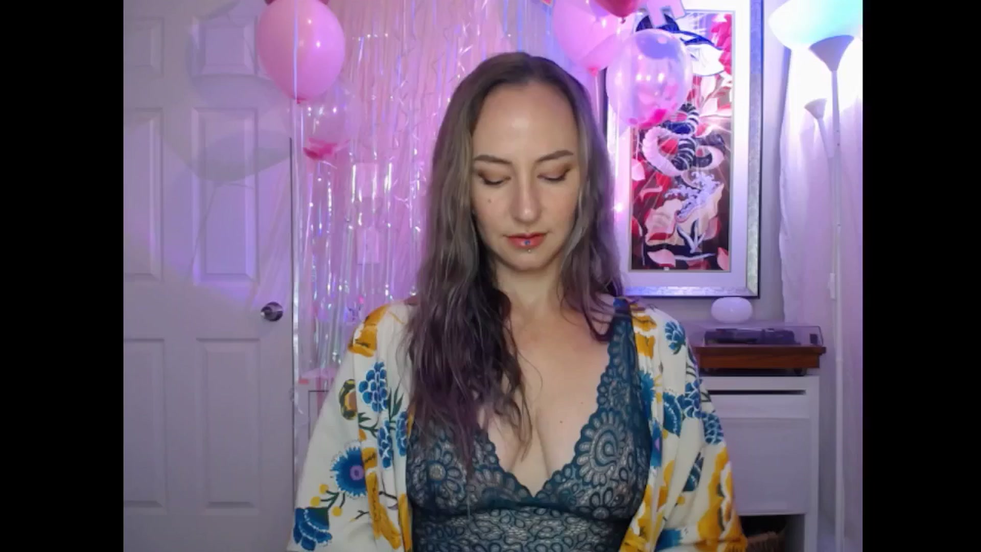 Gallery image thumbnail from MeowMaya's myfreecams stream on, 07/24/2024, 18:25 image 5 of 20