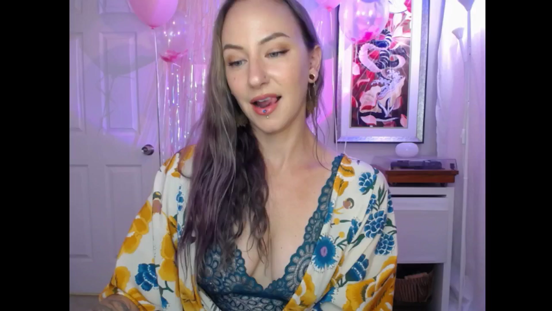 Gallery image thumbnail from MeowMaya's myfreecams stream on, 07/24/2024, 18:25 image 11 of 20