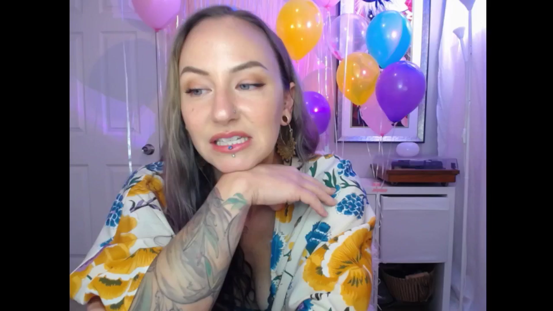 Gallery image thumbnail from MeowMaya's myfreecams stream on, 07/24/2024, 18:44 image 2 of 20