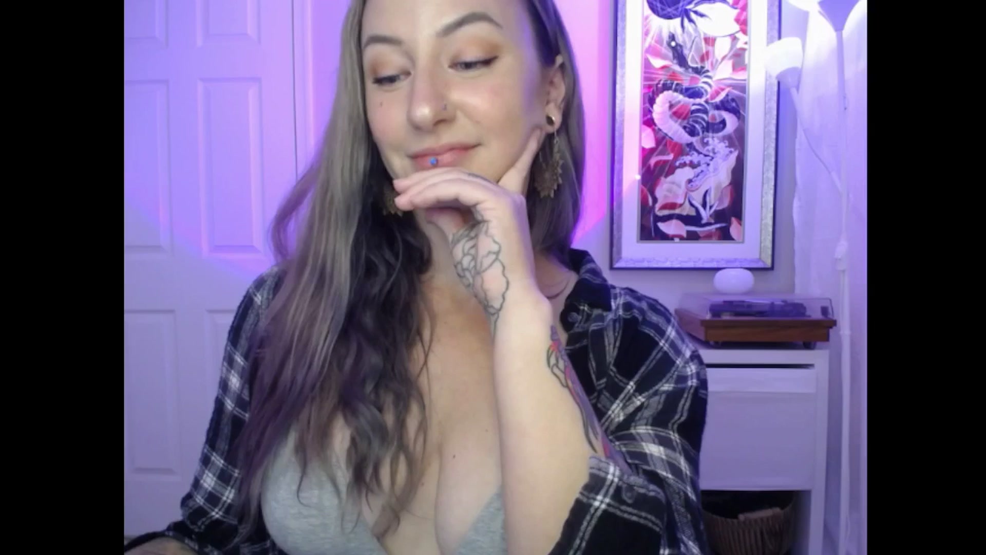Gallery image thumbnail from MeowMaya's myfreecams stream on, 08/05/2024, 19:57 image 16 of 20
